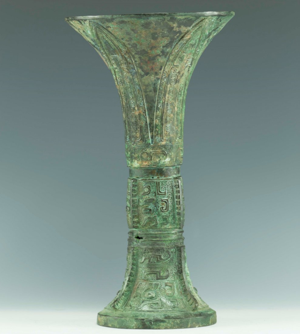 Chinese bronze GU from Shang period: H: 11.25 W: 6.15