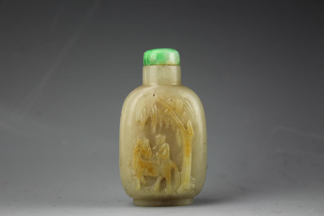 Chinese mutton fat jade snuff bottle with jadeite (1 of 6)