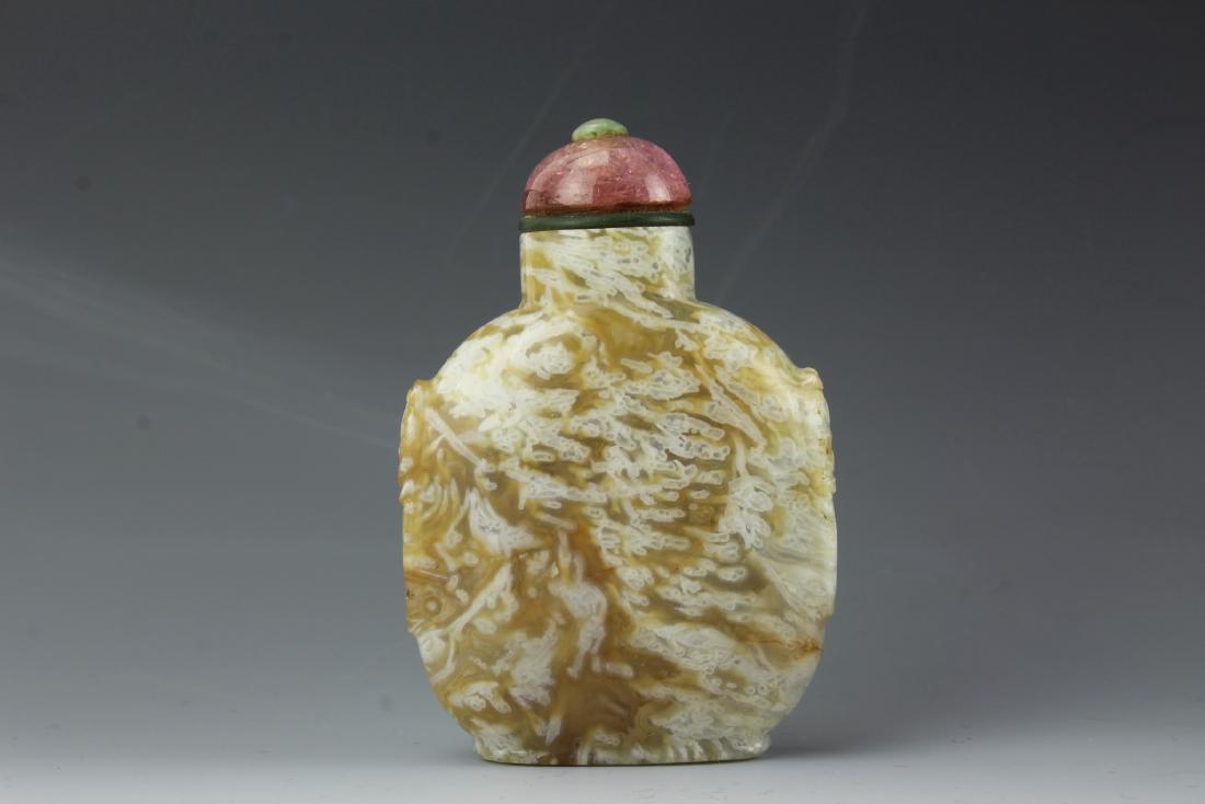 Chinese snuff bottle Macaroni Agate carved jade stopper (1 of 10)