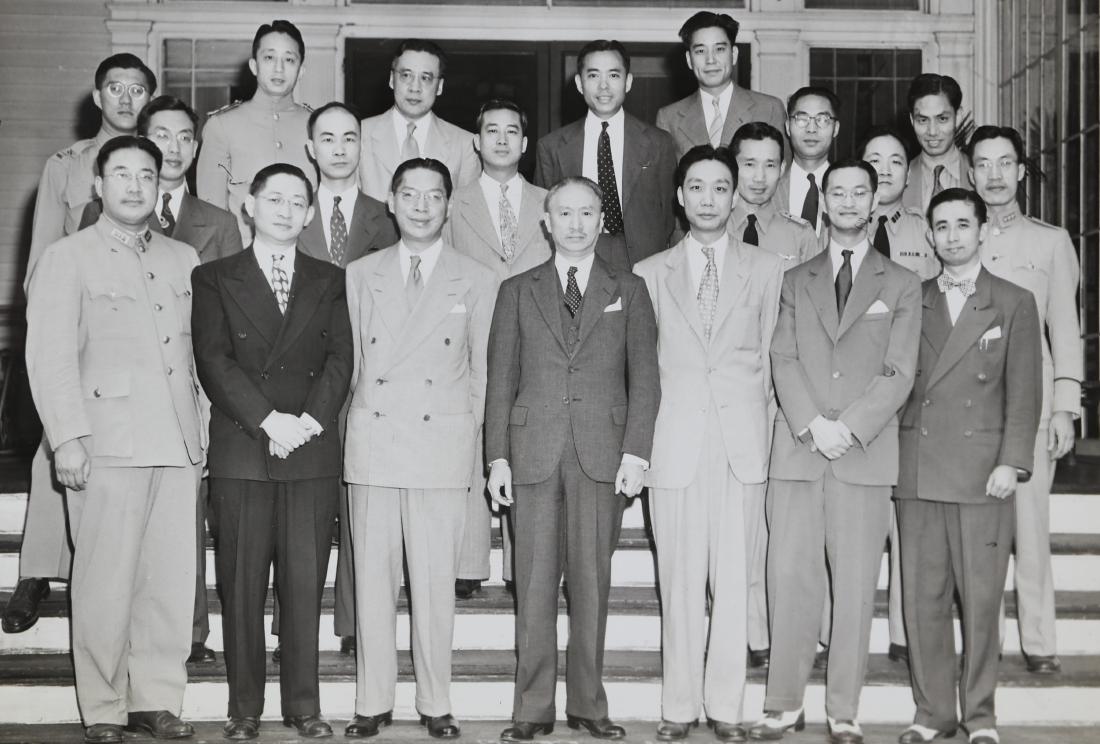 Embassader Wellington Koo Gu Weijun with Diplomat (1 of 2)