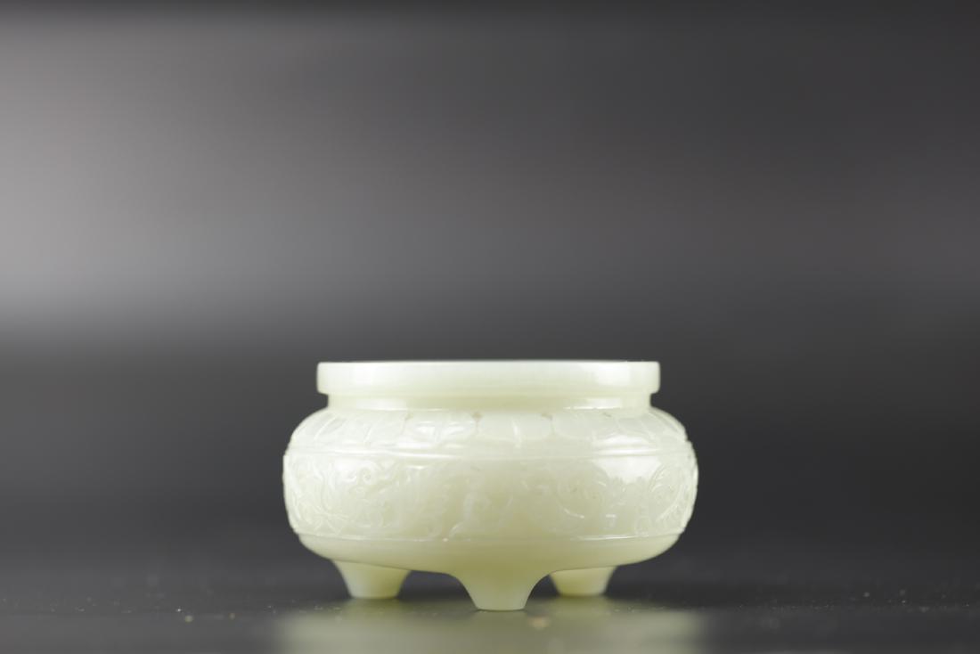 Chinese white jade tripod censer from Qing dynasty (1 of 6)