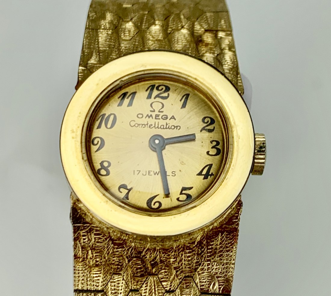 OMEGA 18K Gold Chain Watch (1 of 11)