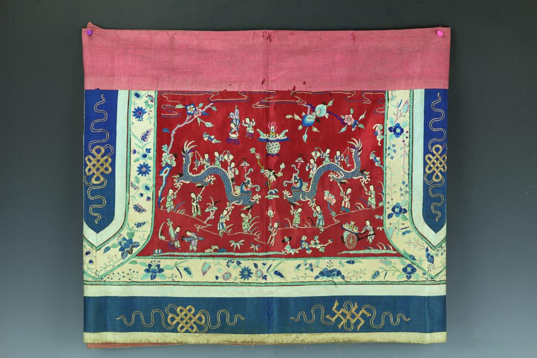 A Chinese Antique Silk Embroidery (1 of 9)