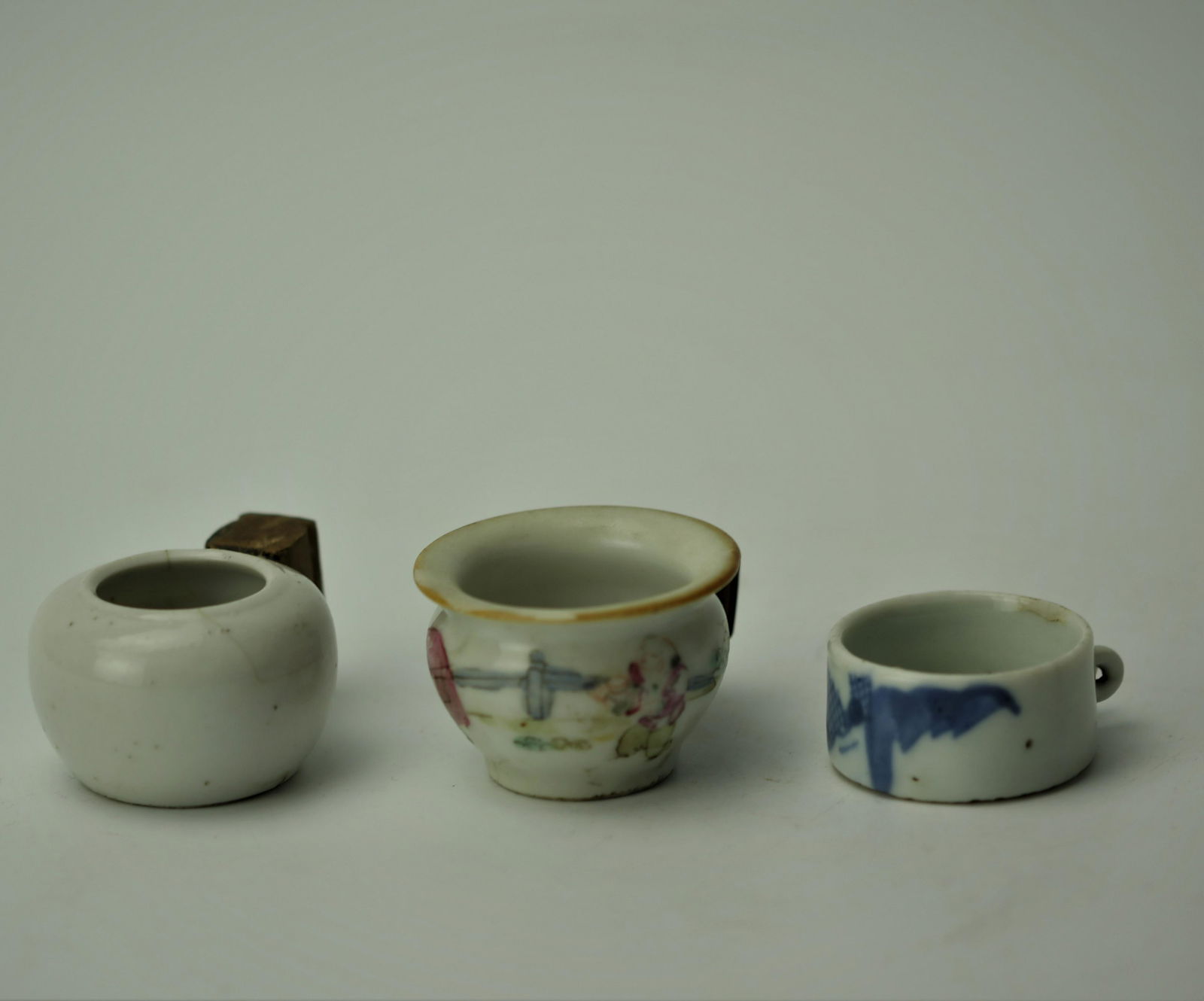 Group of 3 Chinese Antique Porcelain Bird Feeders Water (1 of 7)