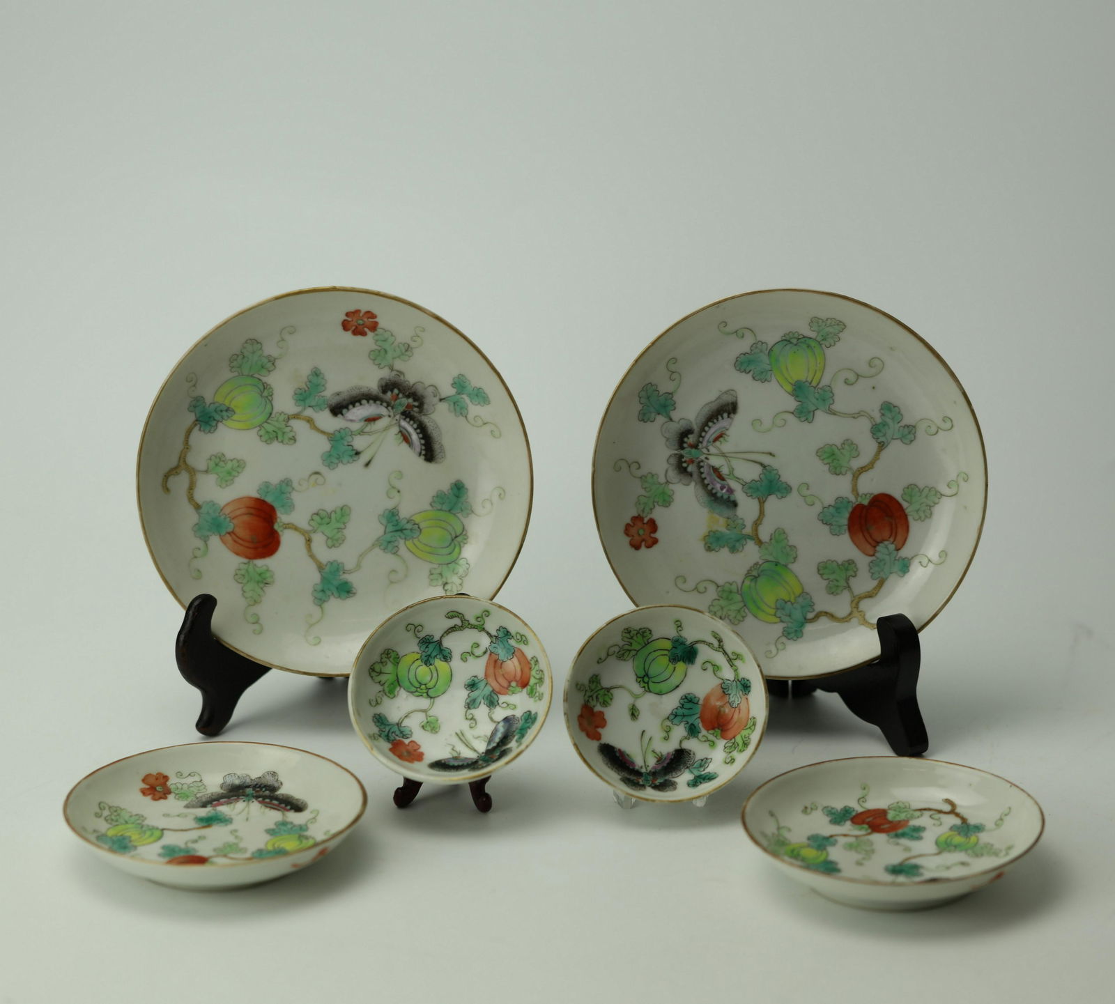 Group of 6 Famille Rose Porcelain Plates and Saucers (1 of 7)