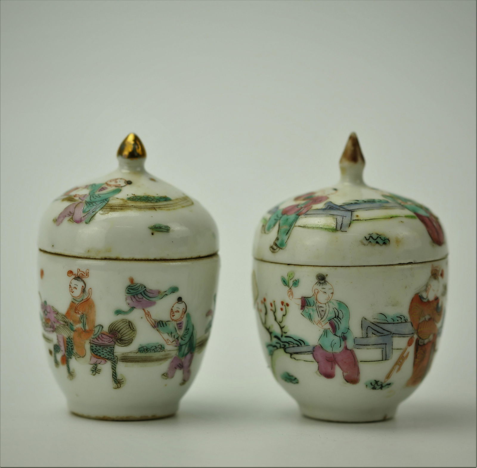A Pair of Chinese Lidded Miniature Porcelain Jars with (1 of 7)