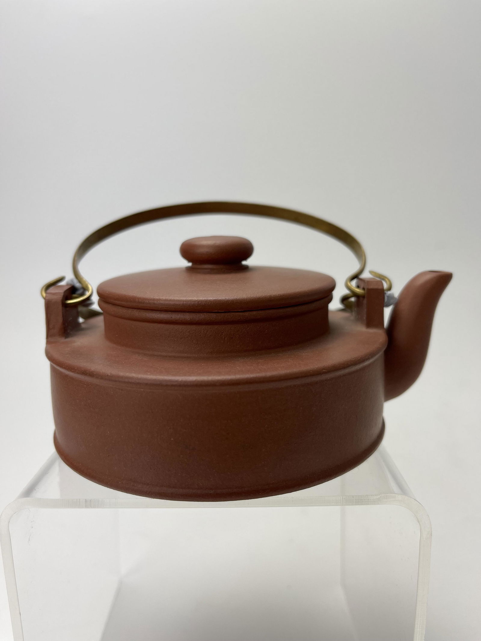 A Chinese Zhou Xiaoxian  Yixing Zisha Teapot (1 of 6)