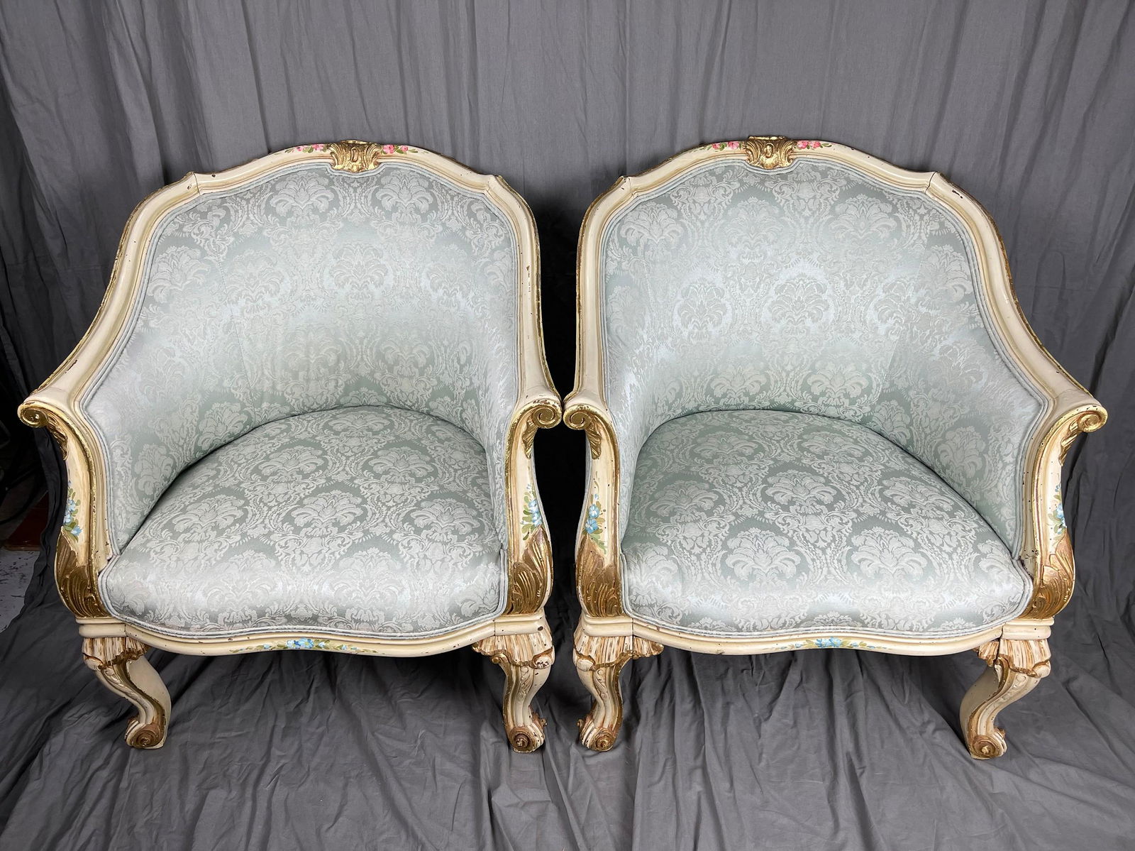 A Pair of Vintage Sofa Chair (1 of 6)