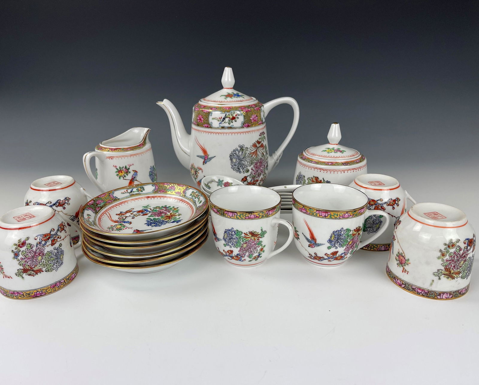 Carton Famille Rose Porcelain Cafe Set 22 Piece (1 of 4)