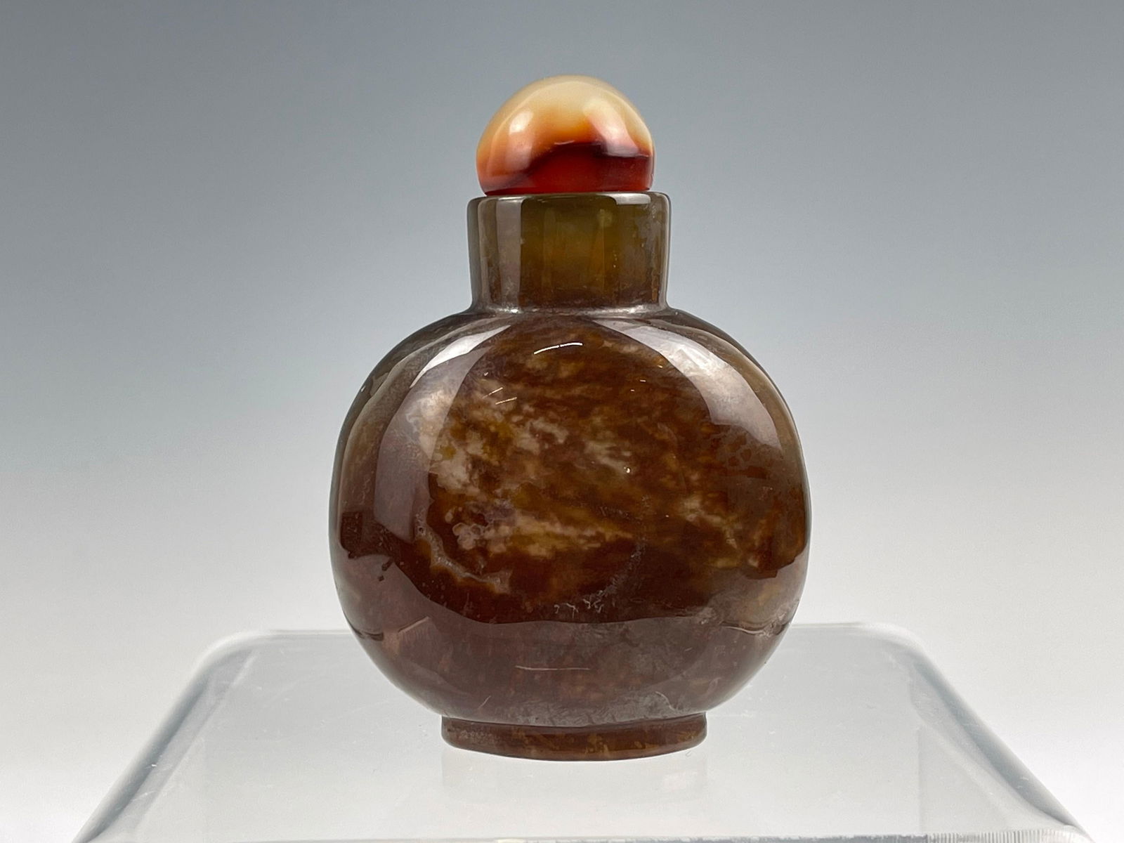 Fine Chinese Agate Snuff Bottle (1 of 6)