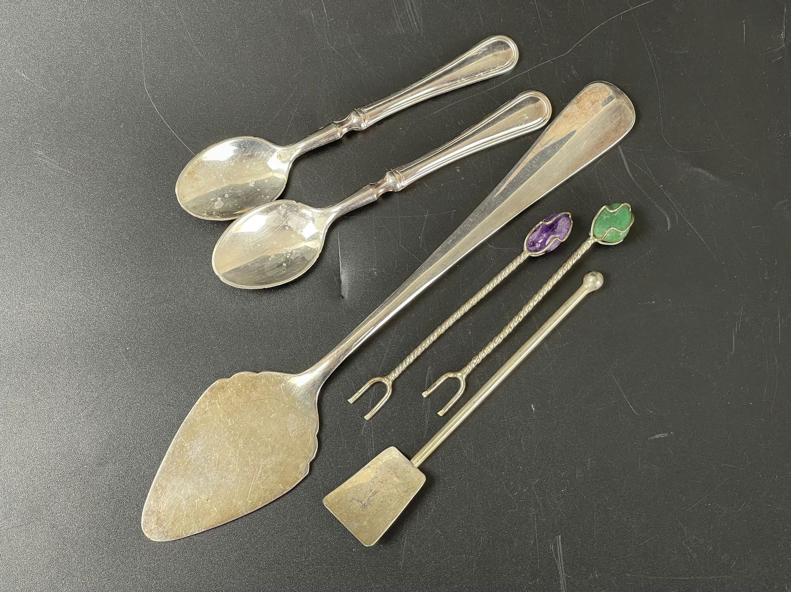 6 Pieces Vintage Serving Flatware (1 of 3)