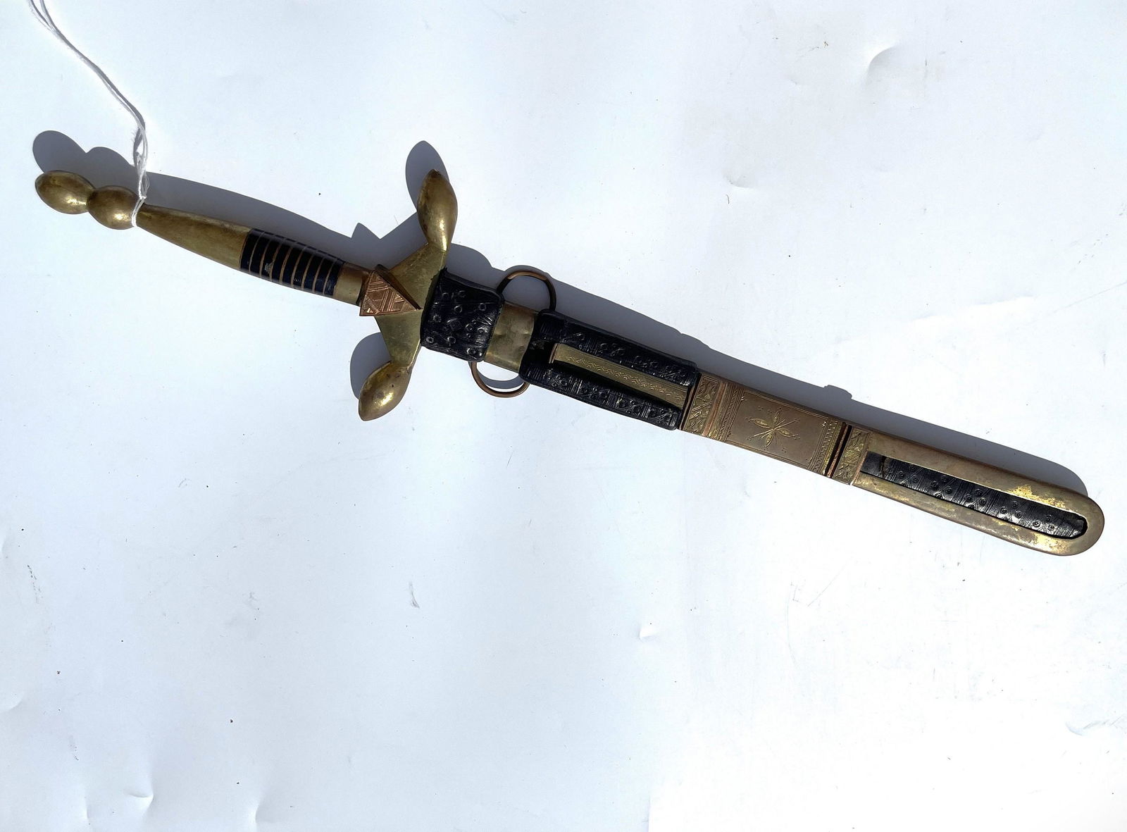 Fine Antique Dagger Knife and Scabbard: Fine Antique Dagger Knife and Scabbard, H 48cm(19 in.), Preview from Aug. 22nd to 26th from 2:00 PM TO 6:00 PM Eastern Time, Location: 15229 Display Court, Rockville MD 20850.