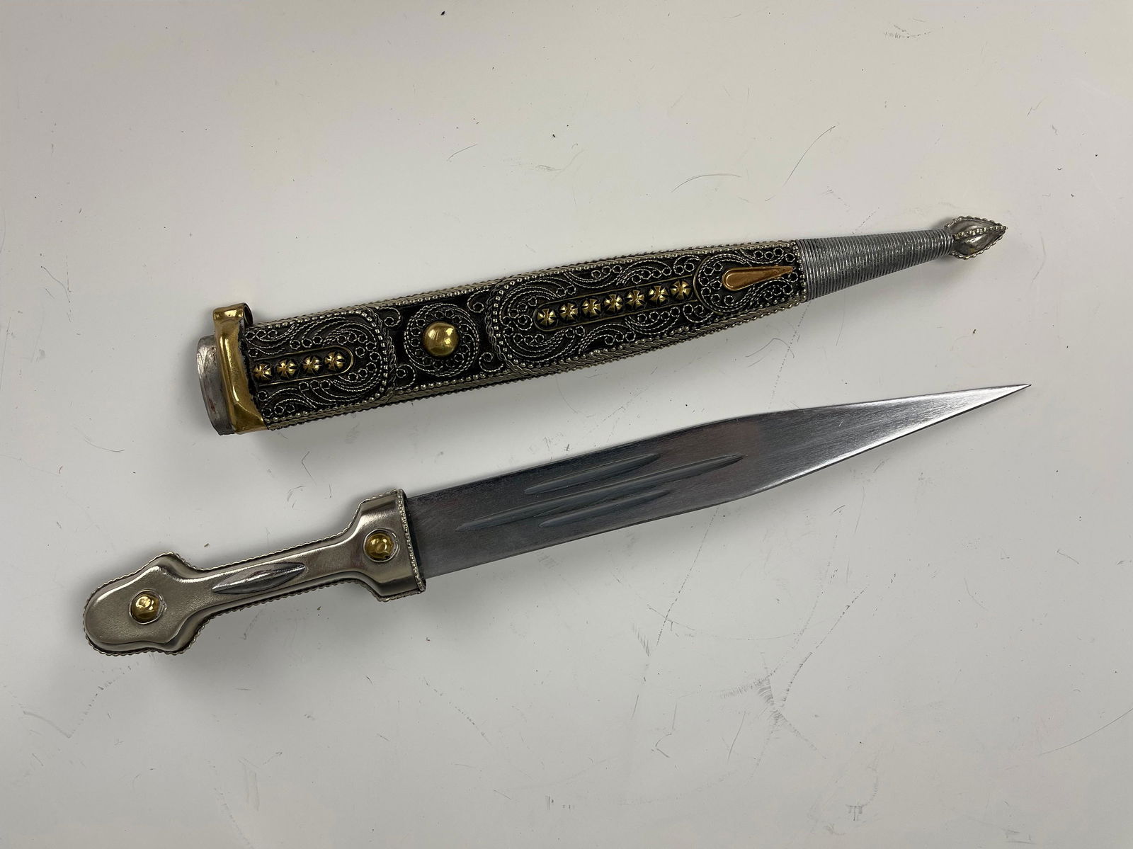 Antique Collectible Dagger Knife Nice Scabbard (1 of 4)