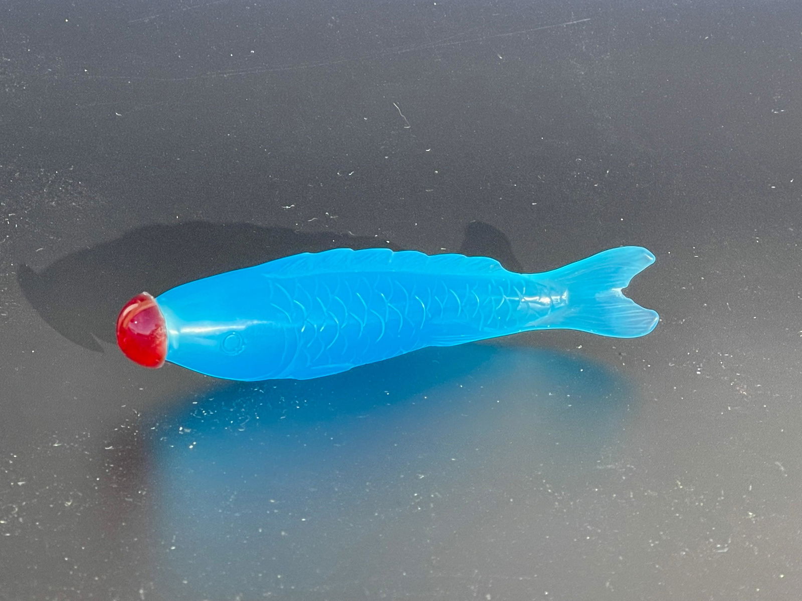 A Chinese Peking Glass Fish Snuff Bottle (1 of 3)