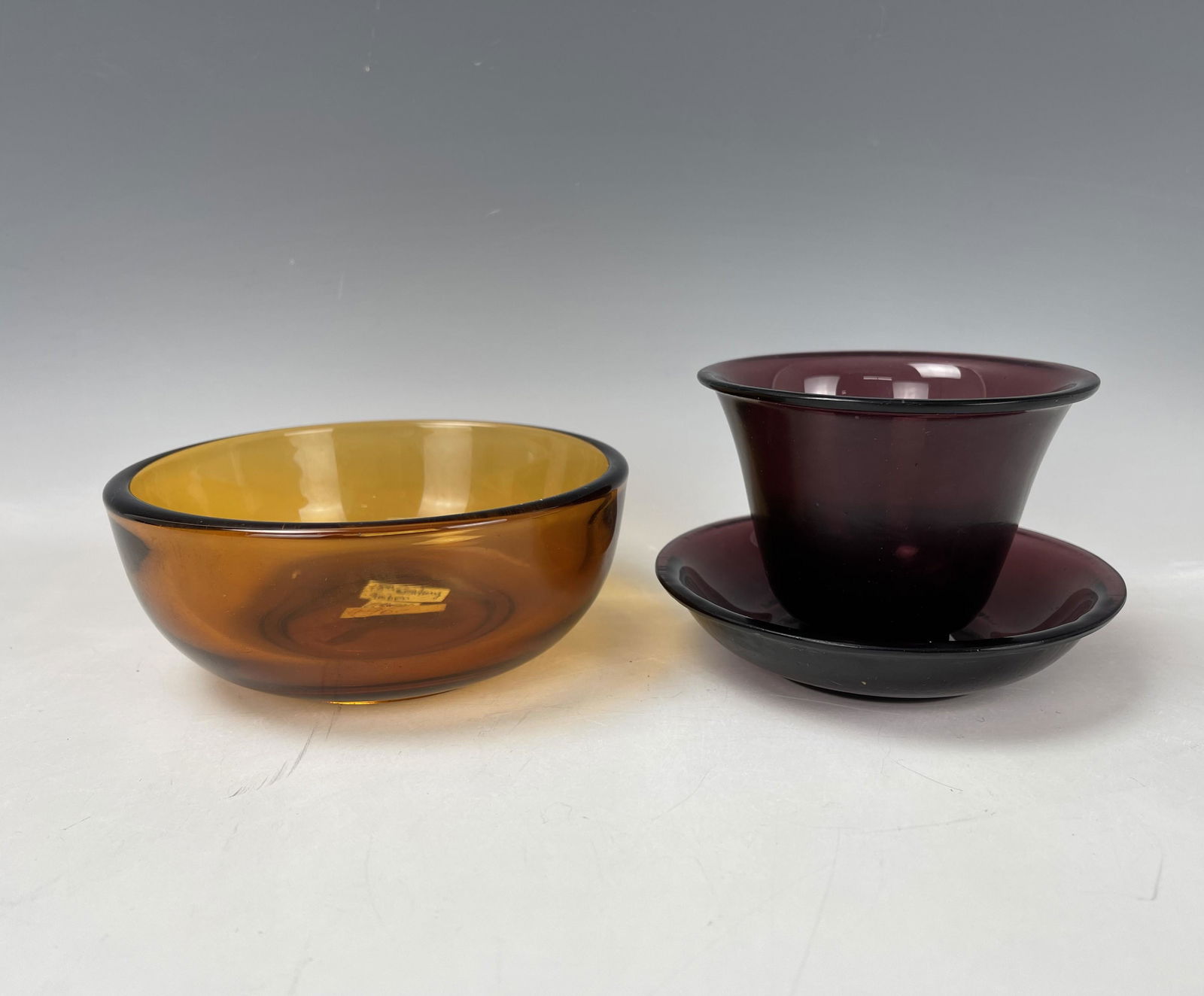 Group of 3 Peking Glass Bowl,Cup and Sauce (1 of 6)