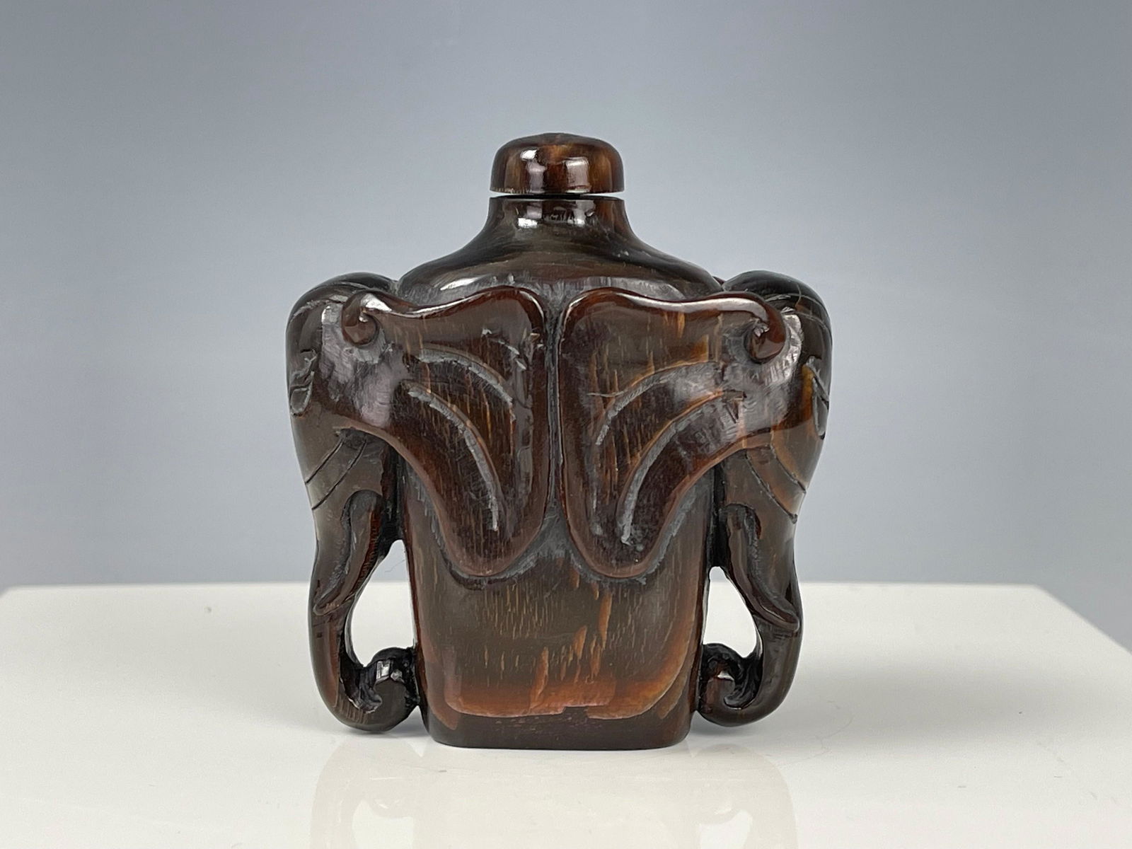 Chinese Double Elephante Handles Ox Horn Snuff Bottle (1 of 6)