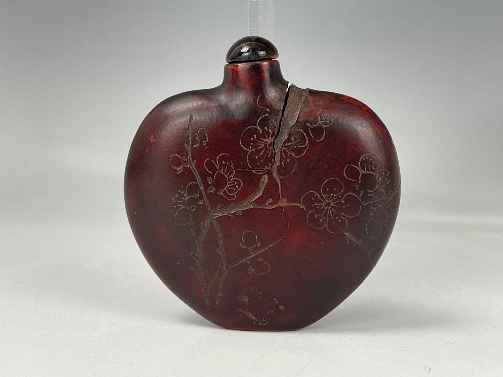 Gourd Snuff Bottle (1 of 6)