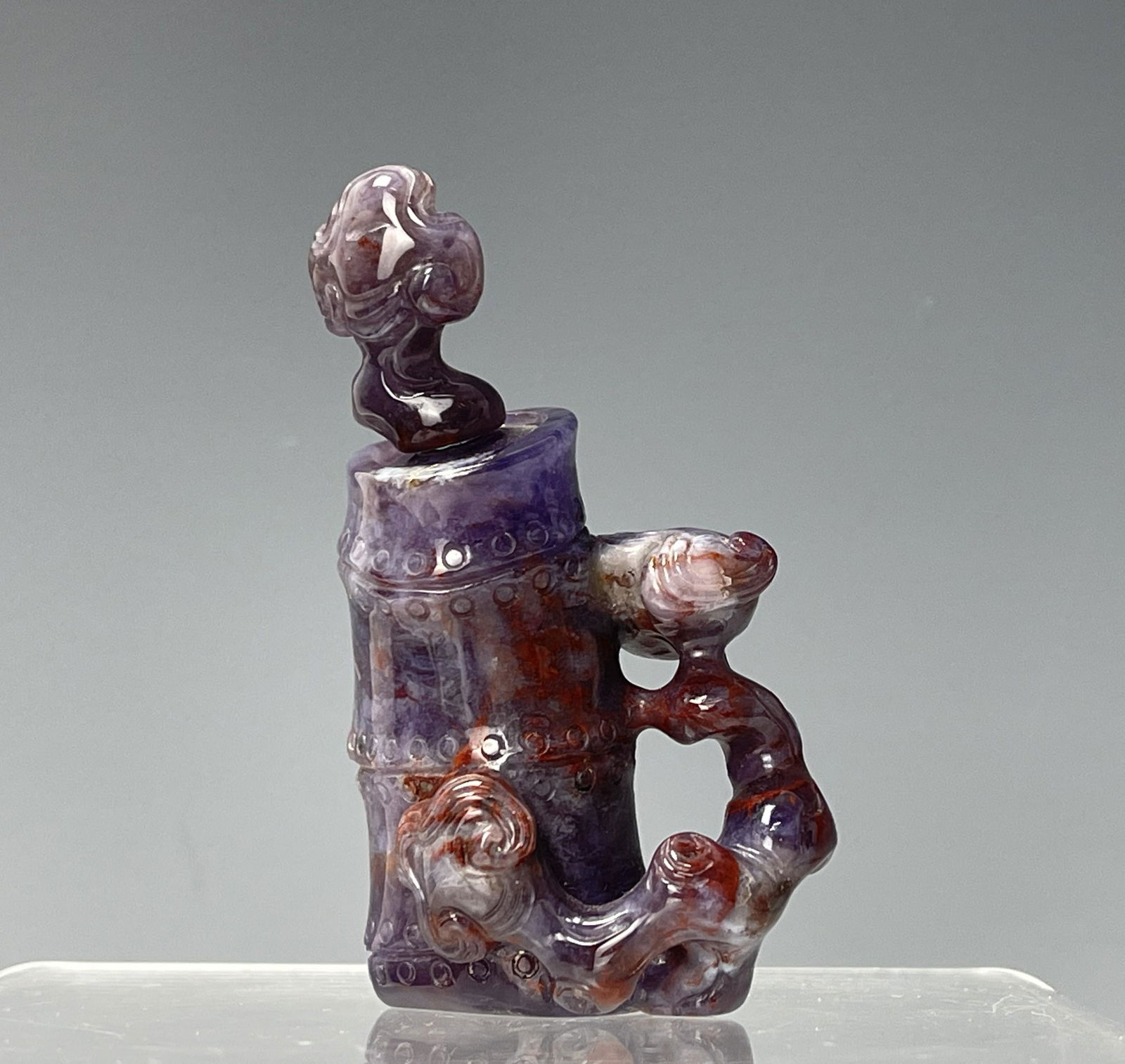 A Bamboo Shaped agate Snuff Bottle (1 of 6)