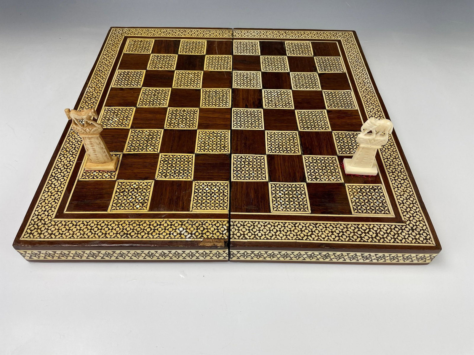 Carved Cattle Bone And Mop Inlaid Egyptian Chess Set: Carved Cattle Bone And Mop Inlaid Egyptian Chess Set, Box W 39 cm(15.7 in.) x D 39 cm(15.7 in.), Chess pieces H 2.5 to 4 inches,Preview from Jun. 19th to 23rd from 1:00 PM TO 5:00 PM Eastern Time, Loc