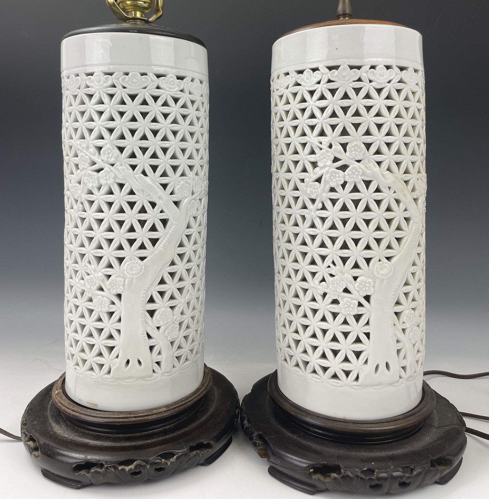 Pair of White Porcelain Asian Cut Out Table Lamps (1 of 7)