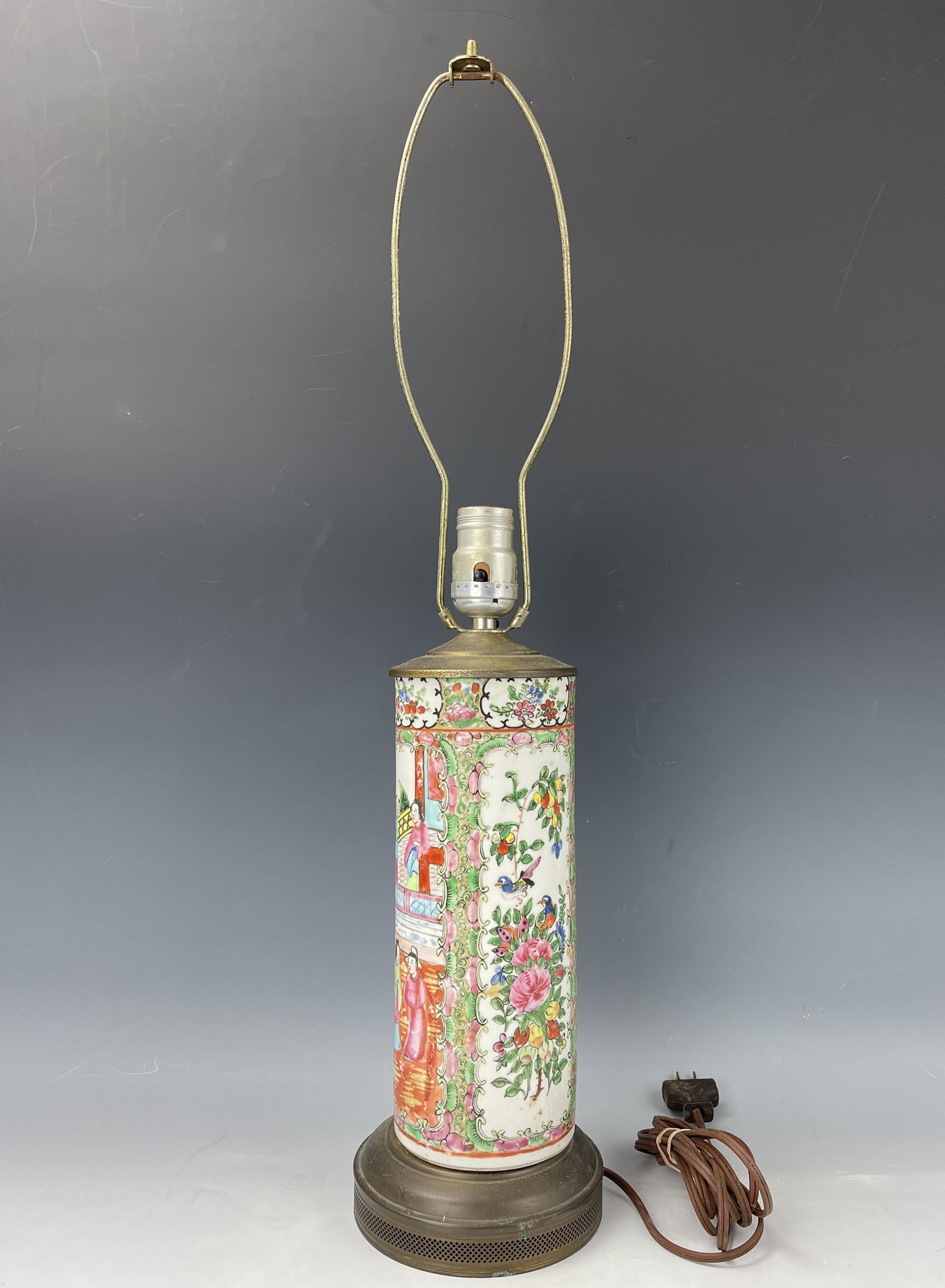 Chinese Rose Medallion Porcelain Vase Lamp (1 of 5)