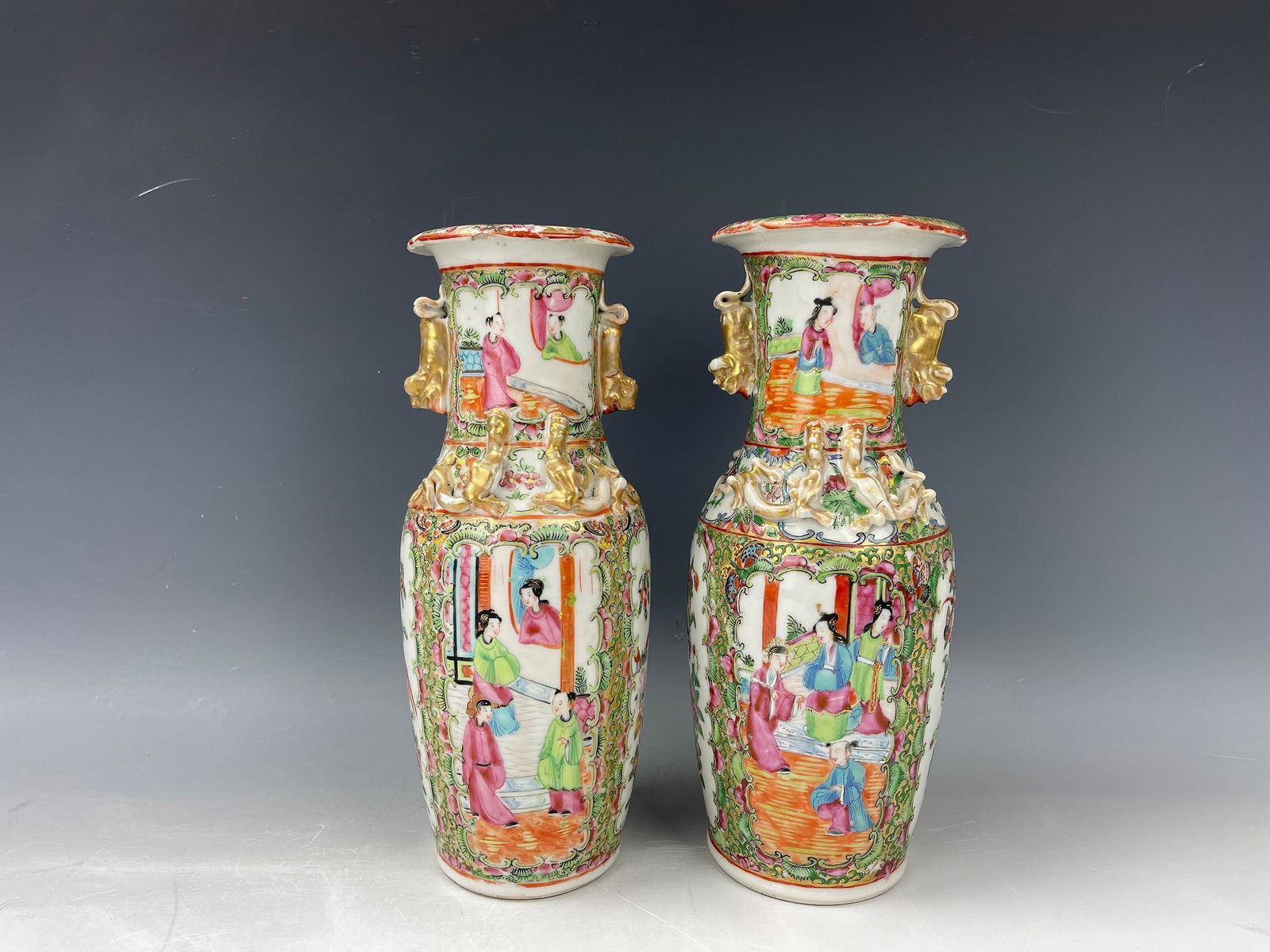 Pair of Qing Dynasty Export Vase Canton Rose Medallion Porcelain (1 of 8)