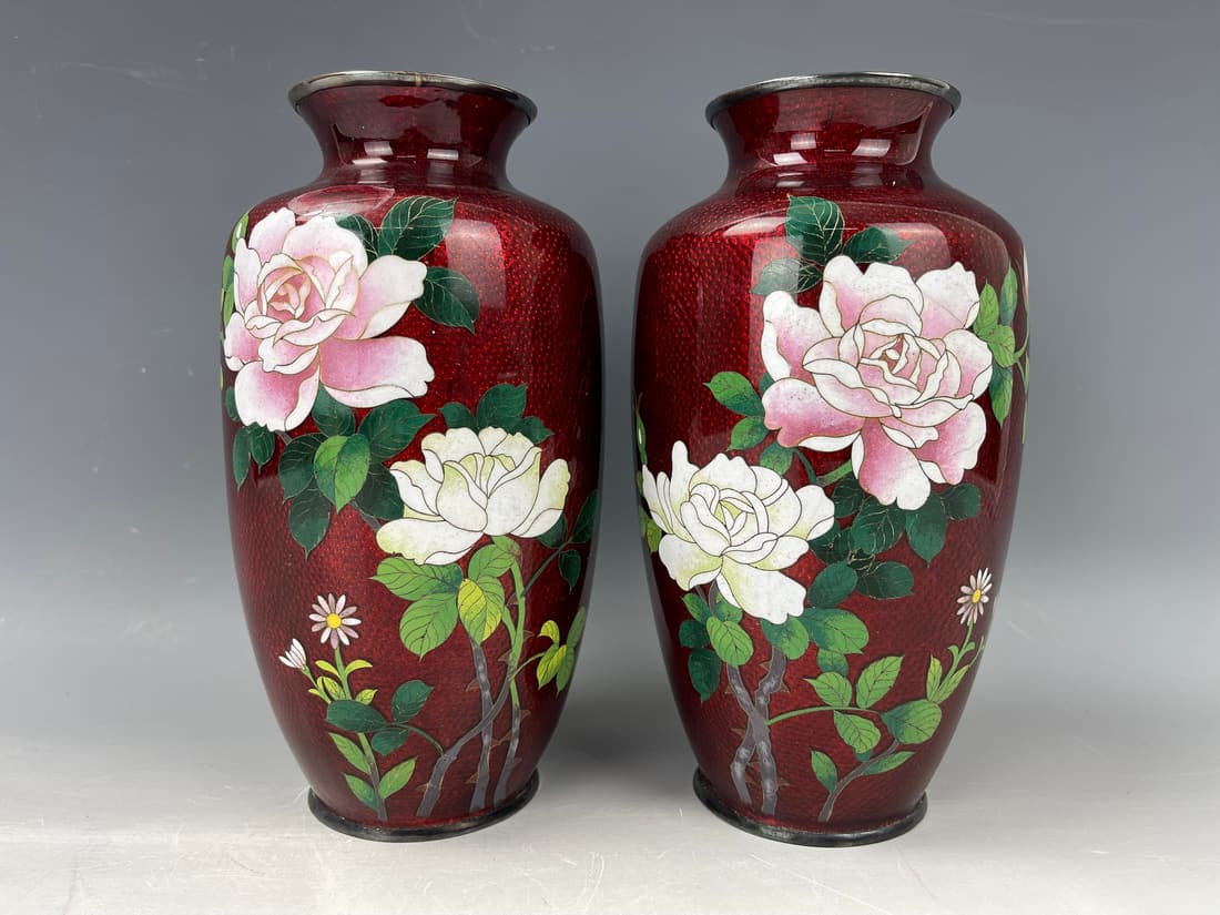 PAIR OF JAPANESE RED GINBARI CLOISONNE VASES (1 of 4)