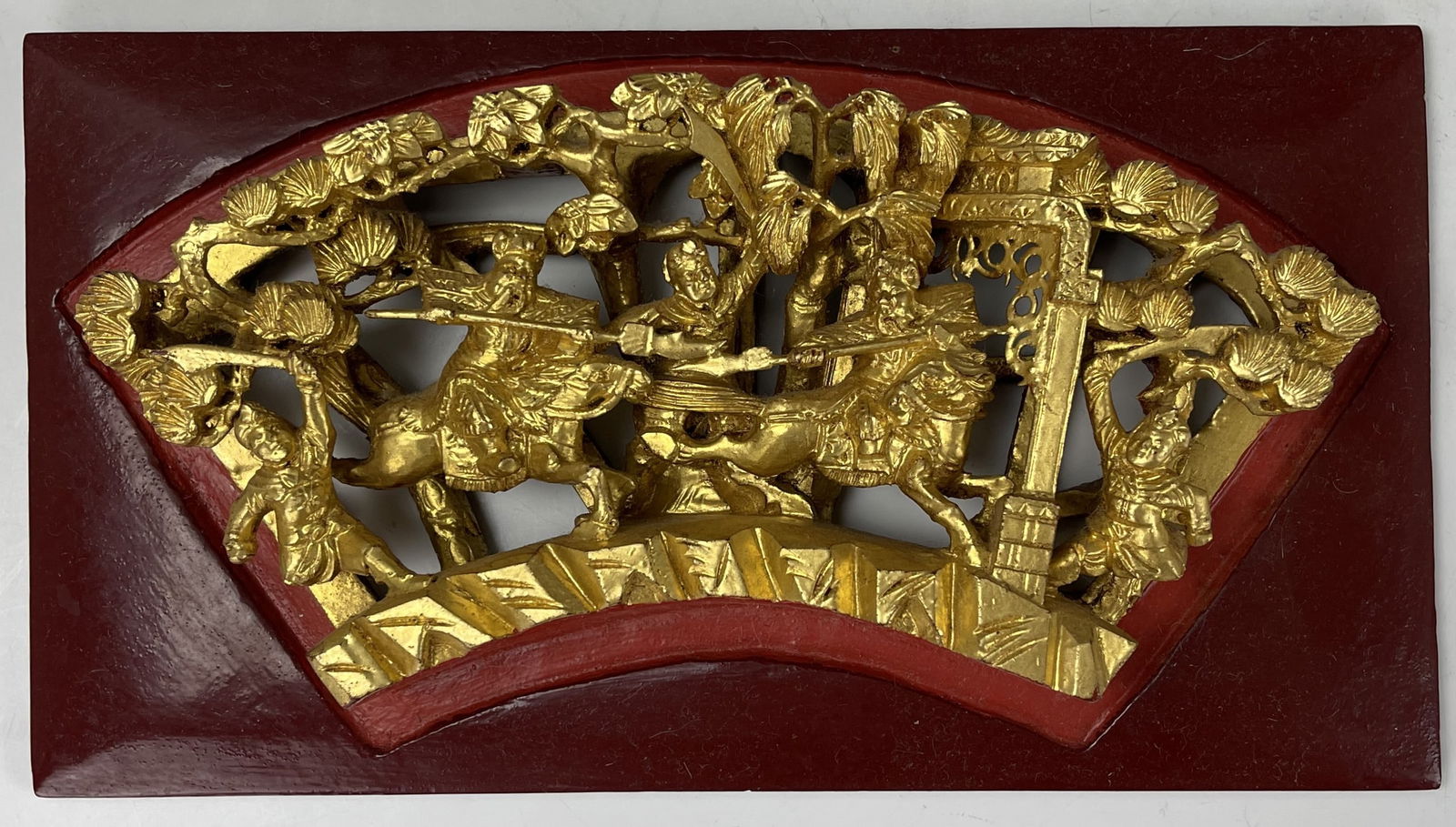 Chinese Antique Carved Wood Gilt and Red Panel: Chinese Antique Carved Wood Gilt and Red Panel, W 25 cm(10 in.)x H 13cm(5 in.)x D4 cm(1.5 in.),Preview from Aug. 21st to 25th from 1:00 PM TO 5:00 PM Eastern Time, Location: 15229 Display Court, Rockv