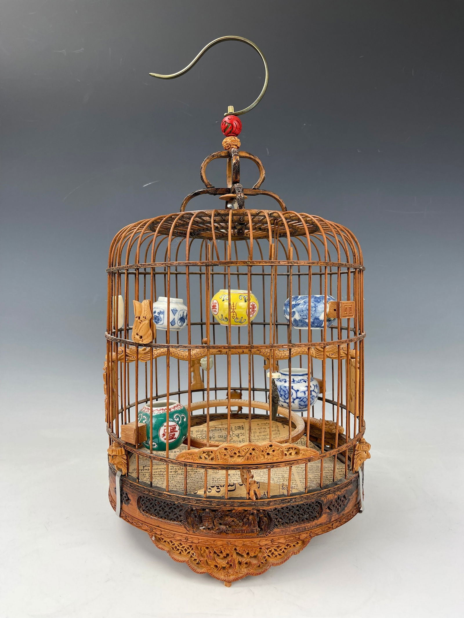 Chinese Traditional Bird Cage with 5 Bird Feeders (1 of 6)
