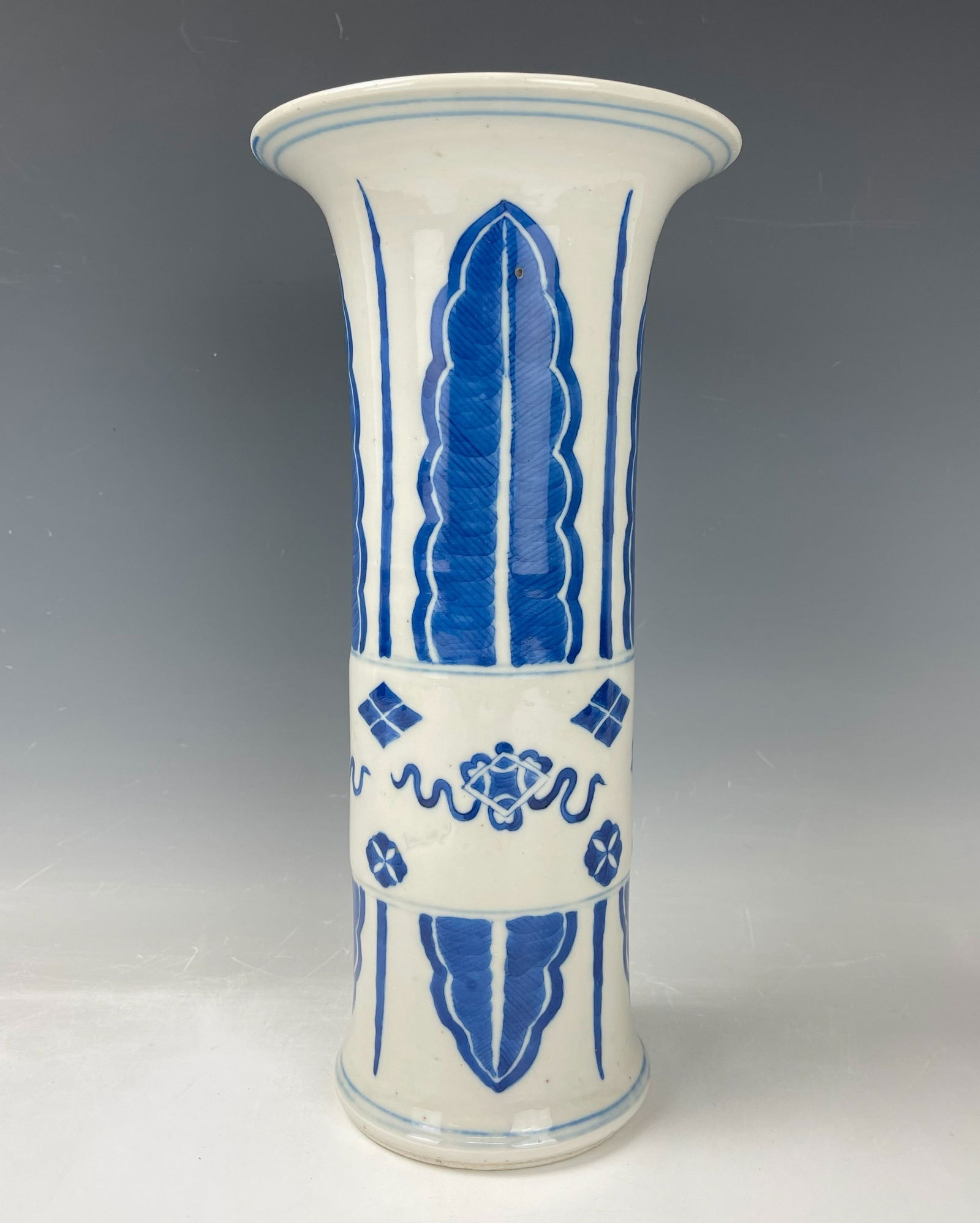 Chinese Blue and White Porcelain Gu Vase Banana Leaves and Key Frets (1 of 5)