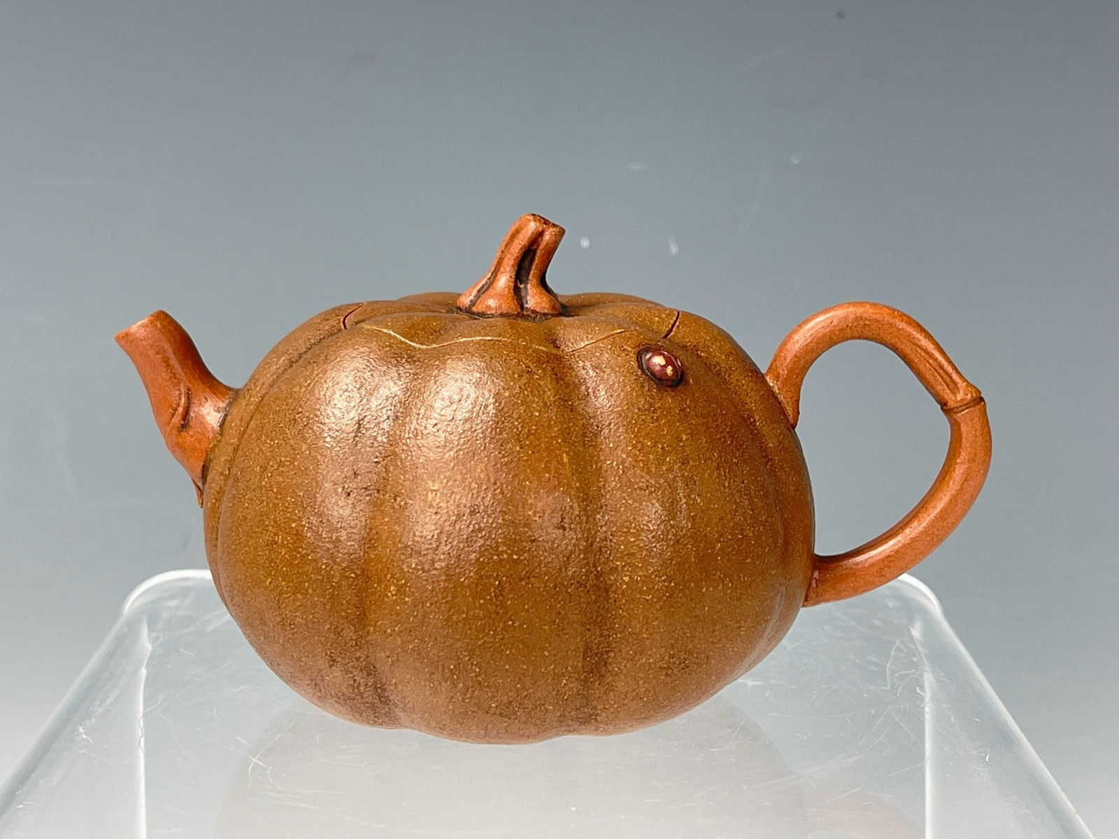 Chinese Yixing Zisha Teapot Pumpkin Shape Marked (1 of 5)