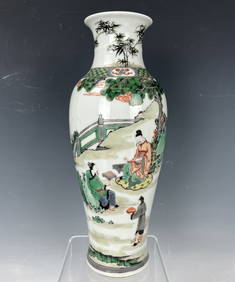 Chinese Famille Verte Vase with Figurines in Historical Story (1 of 9)