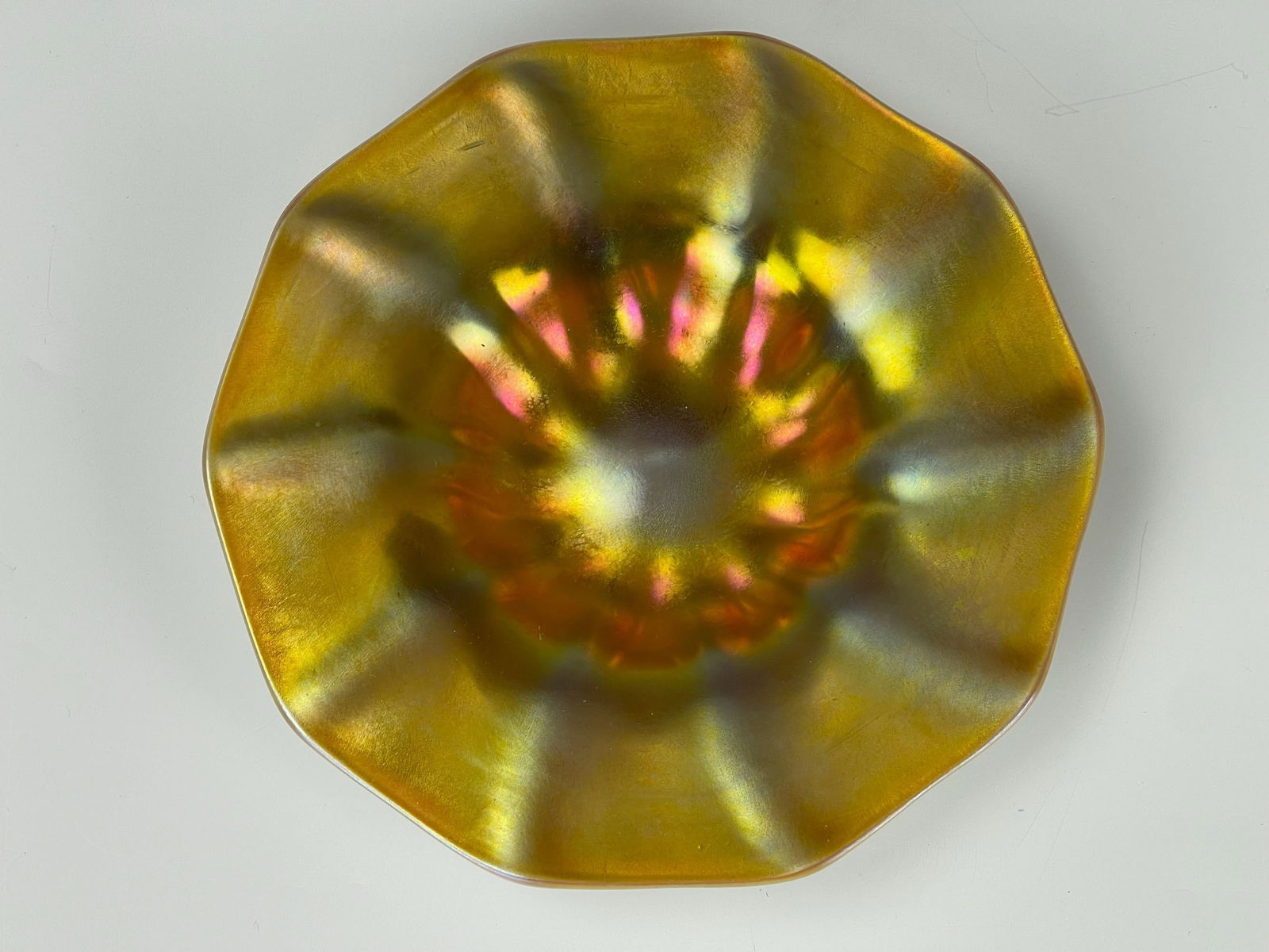 Vintage Iridescent Art Glass Plate: Vintage Iridescent Art Glass Plate, D 16 cm (6.3 in.), Preview from Feb.19th to 23rd from 1:00 PM TO 5:00 PM Eastern Time, Location: 15229 Display Court, Rockville MD 20850.