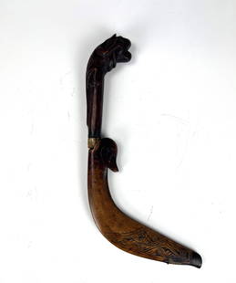 Rare Antique Asian Karambit Cane: This antique cane, possibly of Balinese origin, showcases the exquisite craftsmanship of the traditional Asian karambit/silat style. Adorned with intricate details and boasting rare characteristics, i