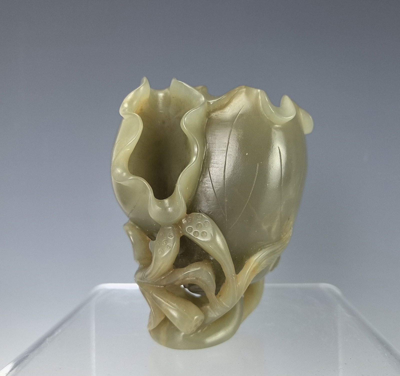 Celadon Hetian Nephrite Jade Vase (1 of 6)