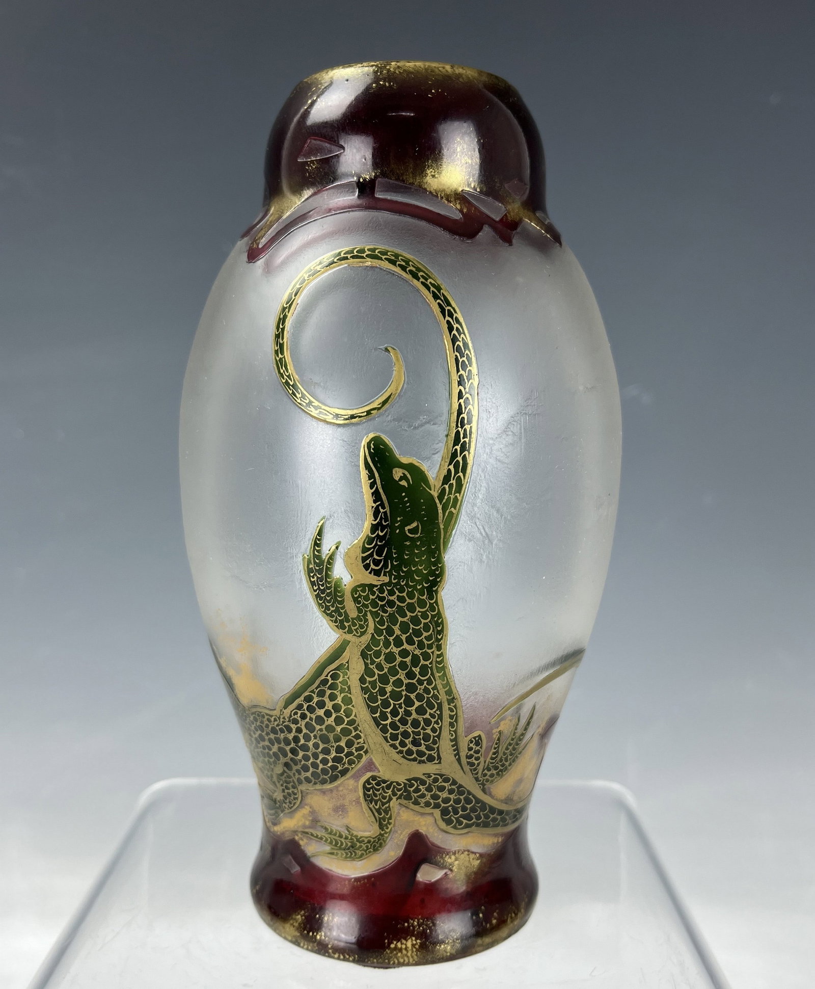 Antique French Hand Engraved Glass Vase: Antique French Hand Engraved Glass Vase,H 16 cm(6.3 in.) , Preview from Apr. 22nd to 26th from 1:00 PM TO 5:00 PM Eastern Time, Location: 15229 Display Court, Rockville MD 20850.