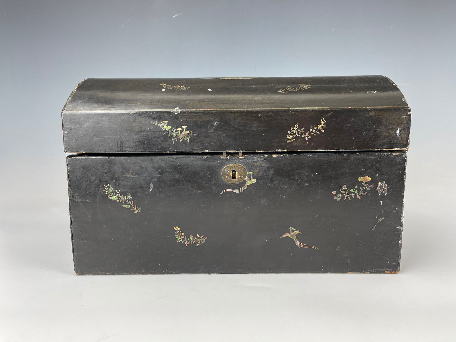 Chinese Detail Carved Green Nanyang Jade Box (1 of 10)