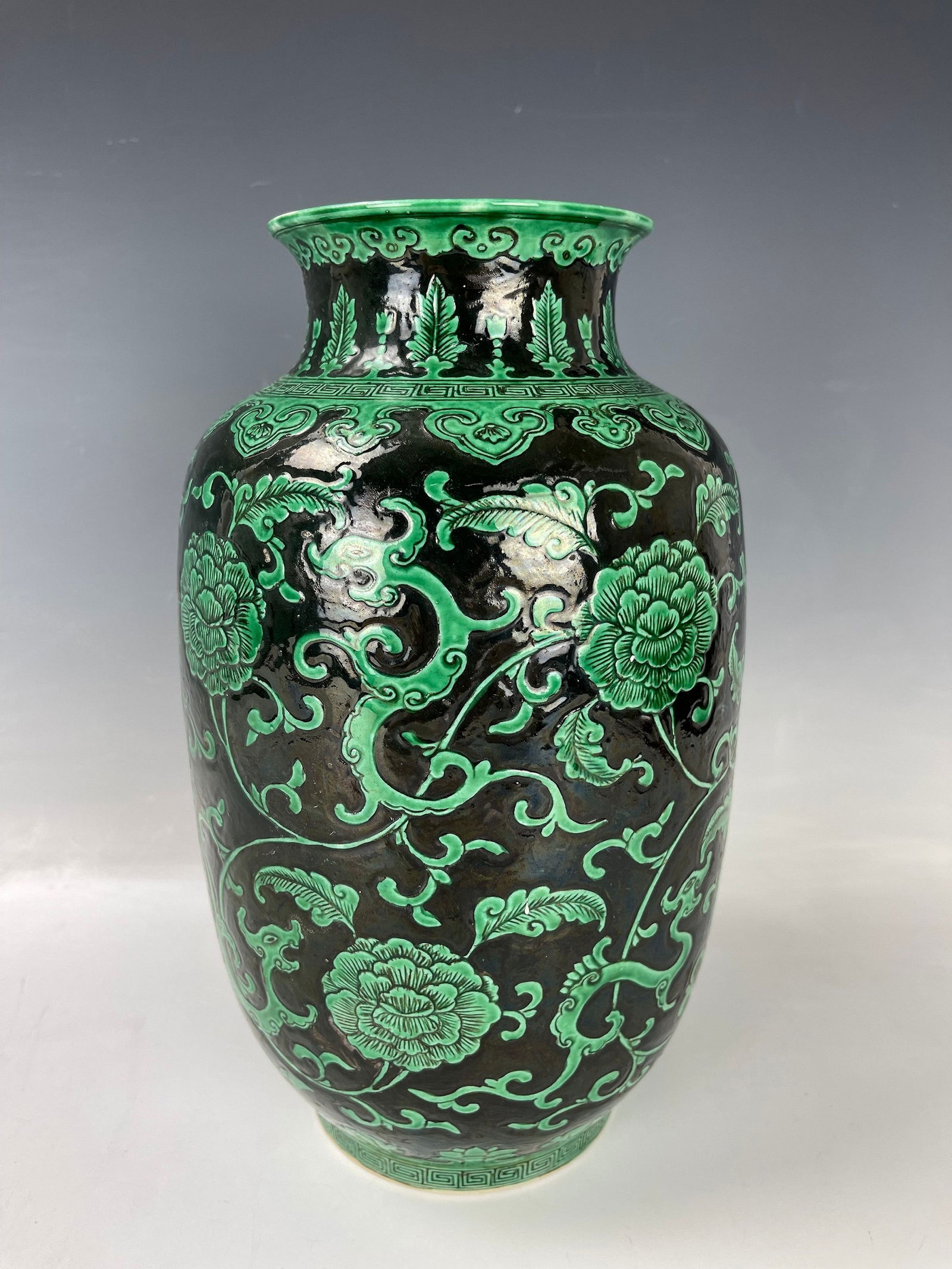 Chinese Lantern Shape Porcelain Vase with Dragons Qianlong mark (1 of 6)