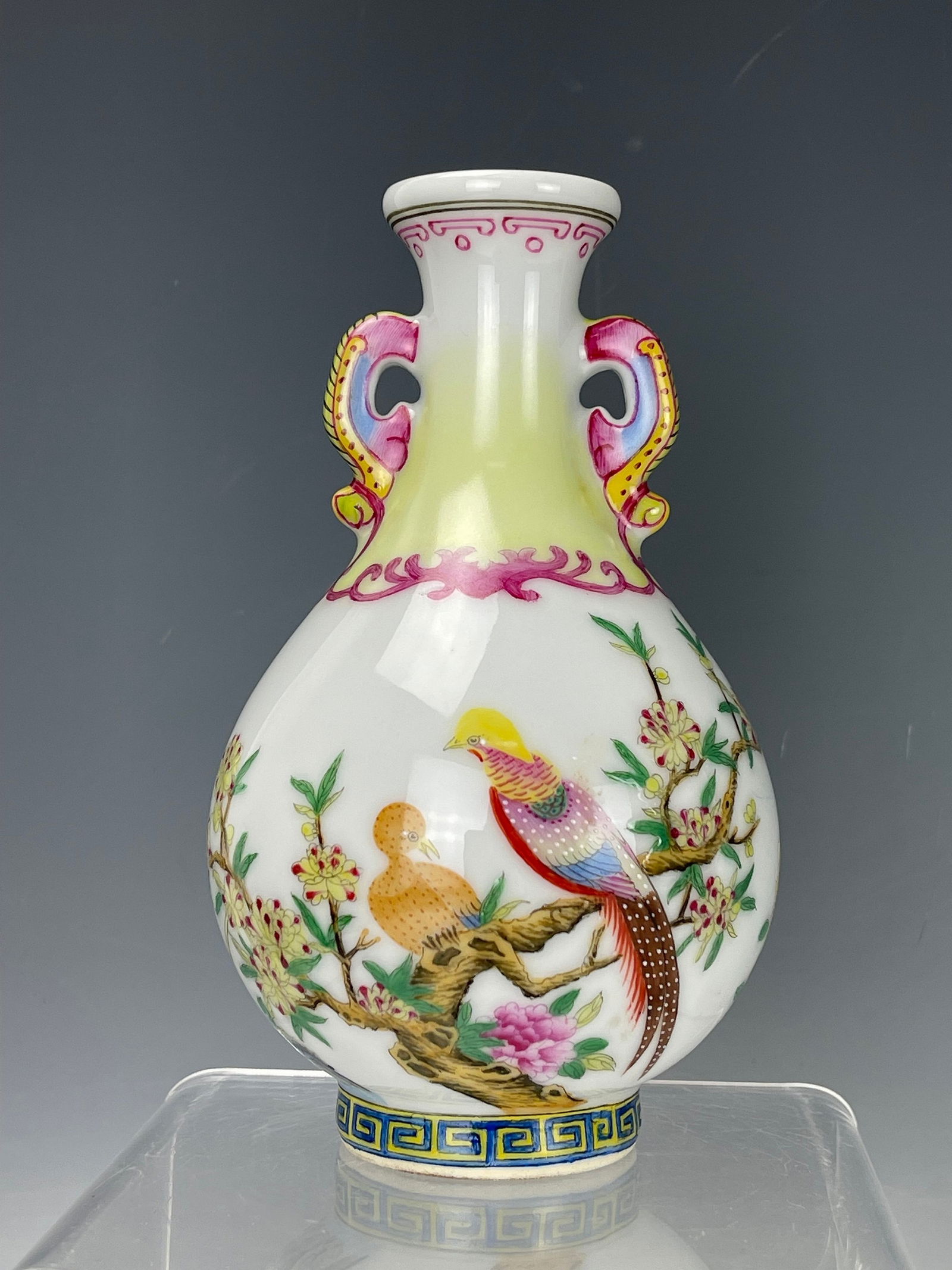 Chinese Famille Rose Porcelain Vase Painted Flower Basket (1 of 8)