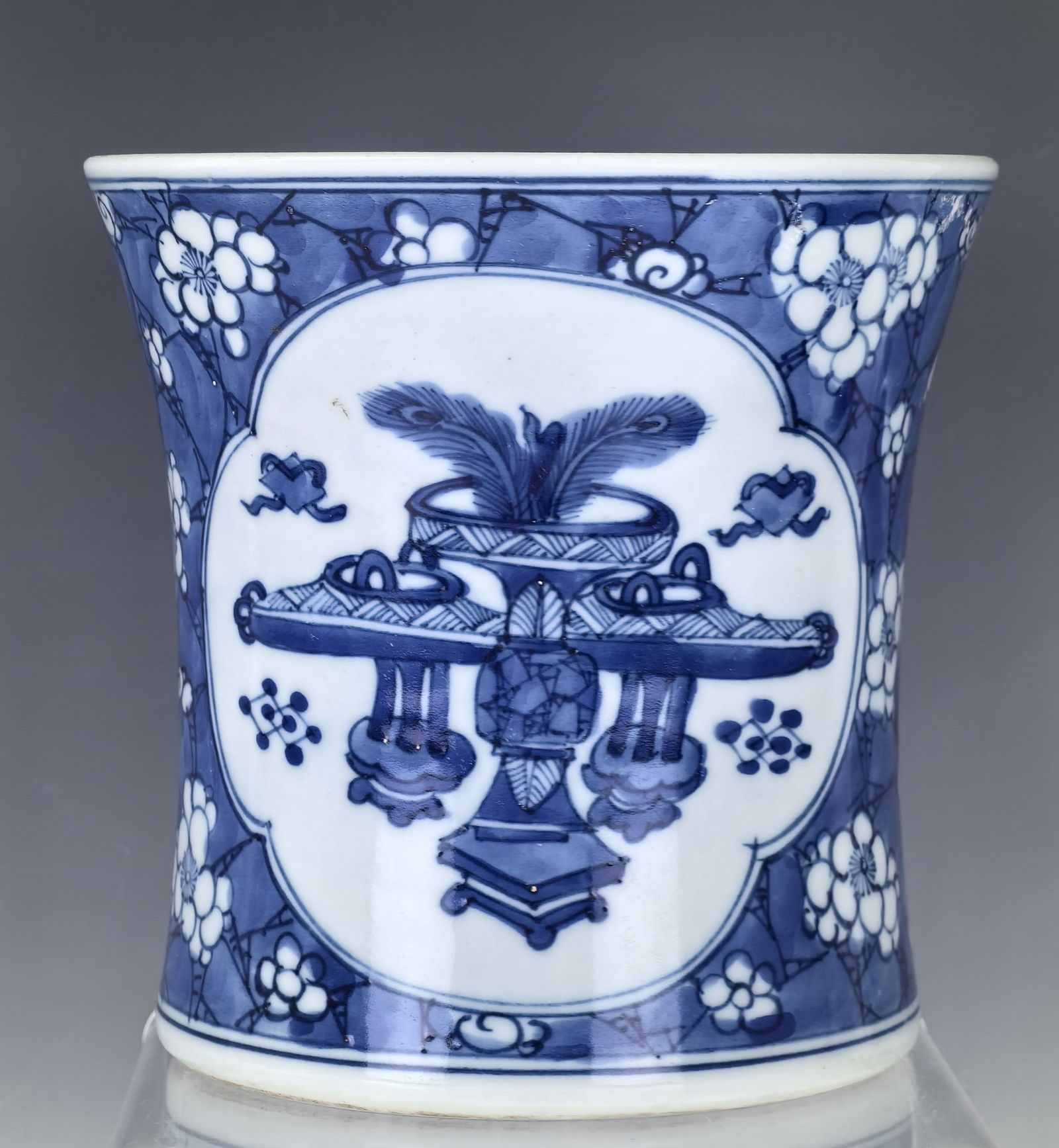 A Chinese Blue and White Porcelain Brush Pot (1 of 7)
