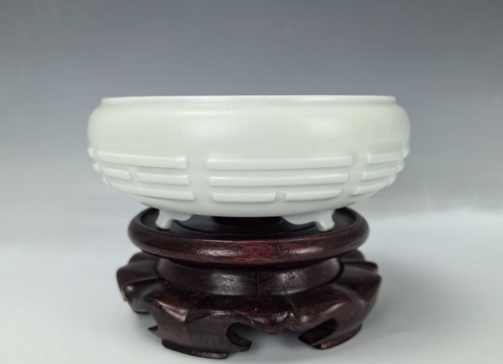 Dehua Blanc De Chine Shallow Brush Washer Molded with 8 Diagrams (1 of 6)