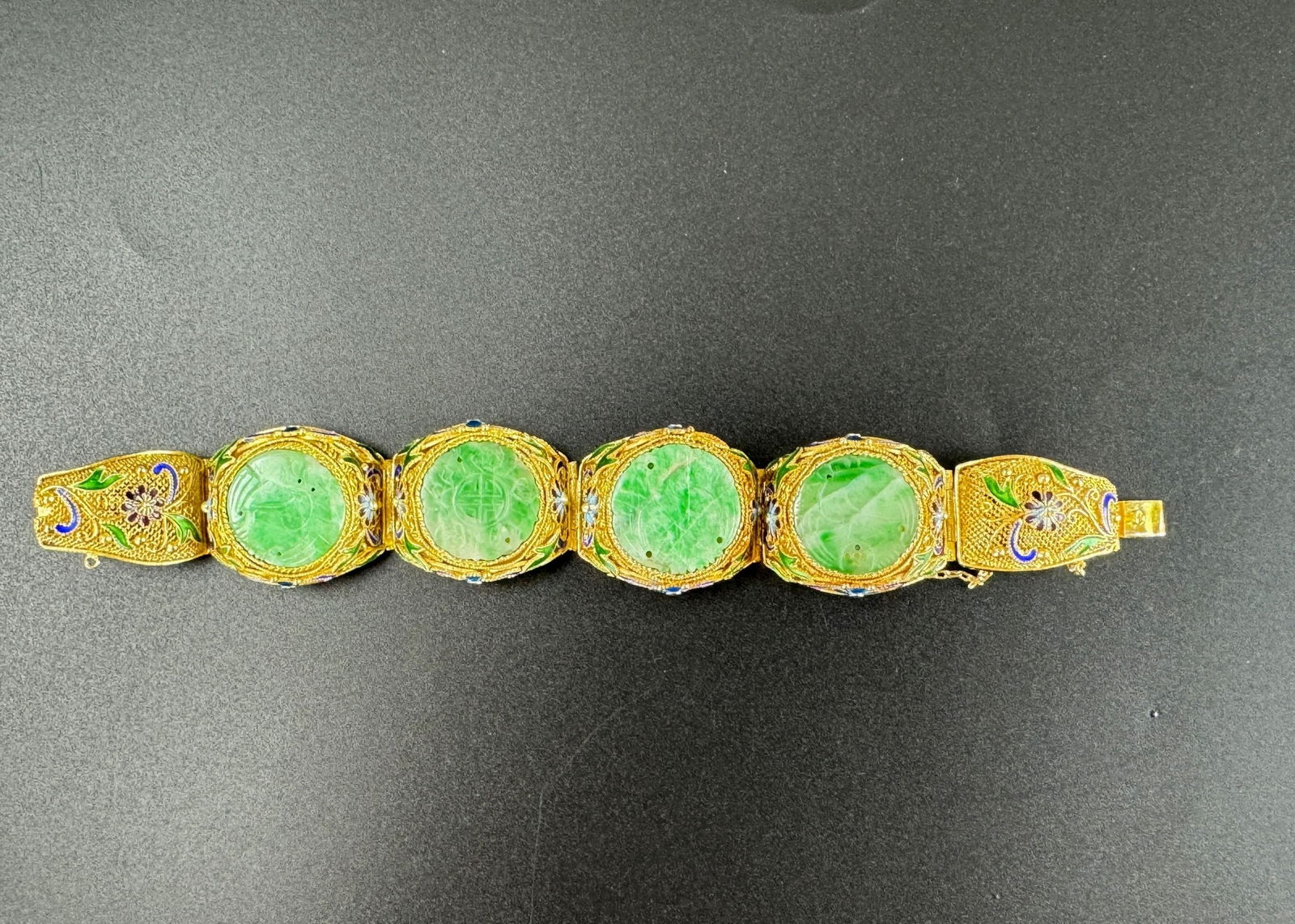 A Vintage Chinese Jadeite Bracelet (1 of 4)