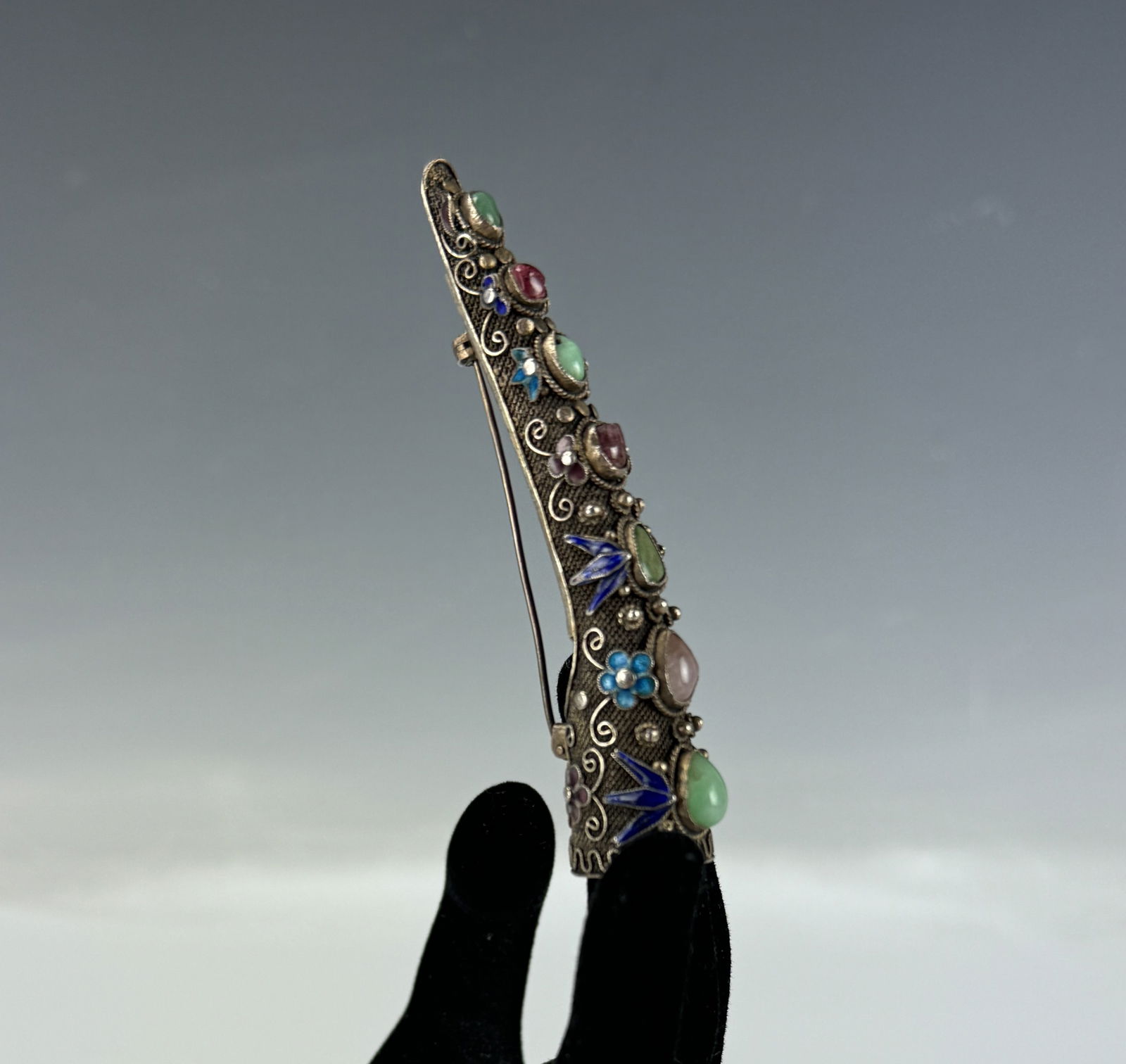 Chinese Silver Enamel Finger Nail Cover Brooch (1 of 6)