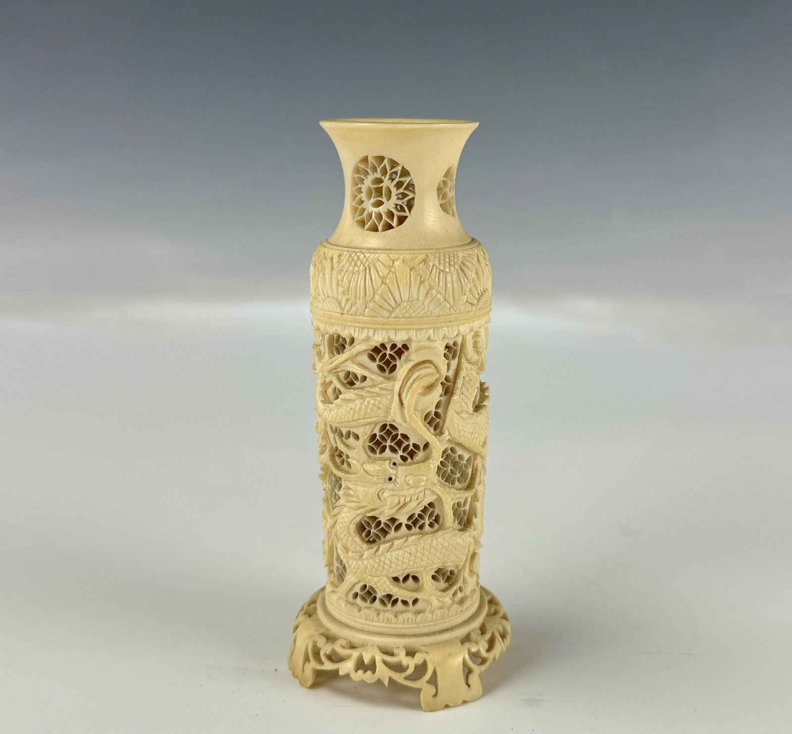 A Vintage Chinese Carved Cattle Bont Vase: A Vintage Chinese Carved Cattle Bont Vase, H 12 cm( 4.7 in.). Preview from Aug. 26th to 30th from 1:00 PM TO 5:00 PM Eastern Time, Location: 15229 Display Court, Rockville MD 20850.