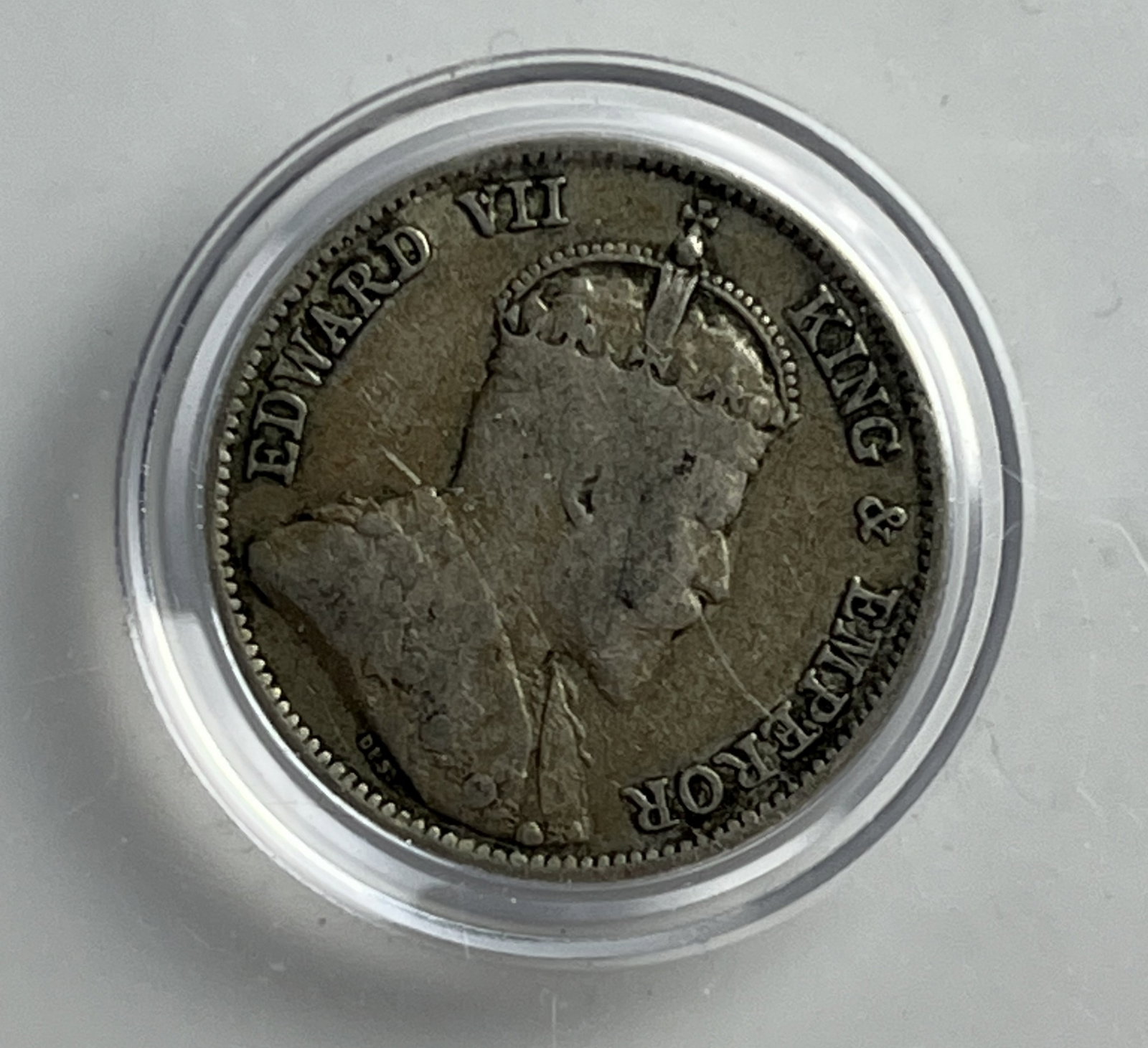 1902 Hong Kong 10 cent Coin: 1902 Hong Kong 10 cent Coin , Dimensions: W 1.5 cm. Preview from Aug. 26th to 30th from 1:00 PM TO 5:00 PM Eastern Time, Location: 15229 Display Court, Rockville MD 20850.