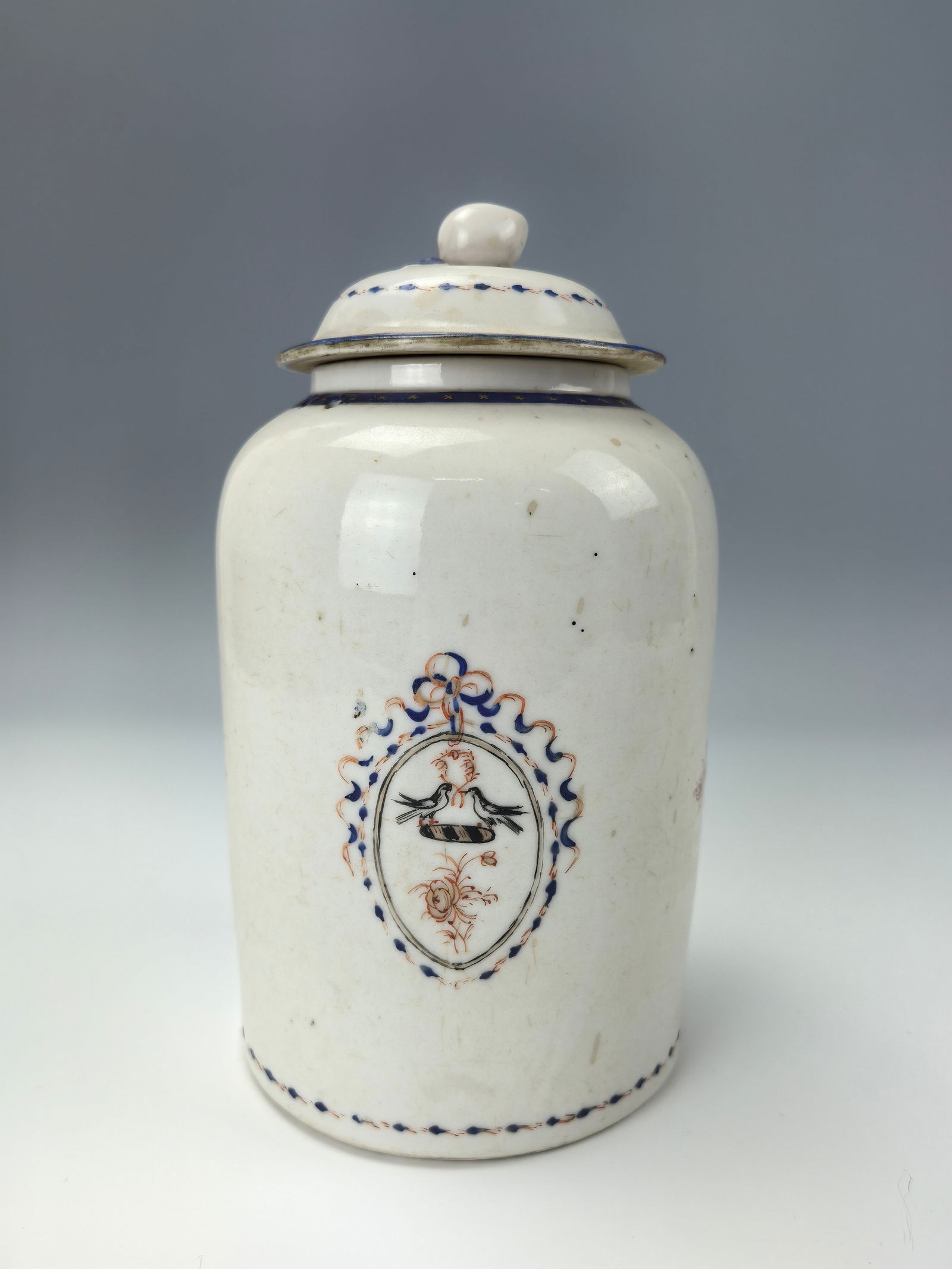 Antique Chinese Export Porcelain Vase Lidded (1 of 9)