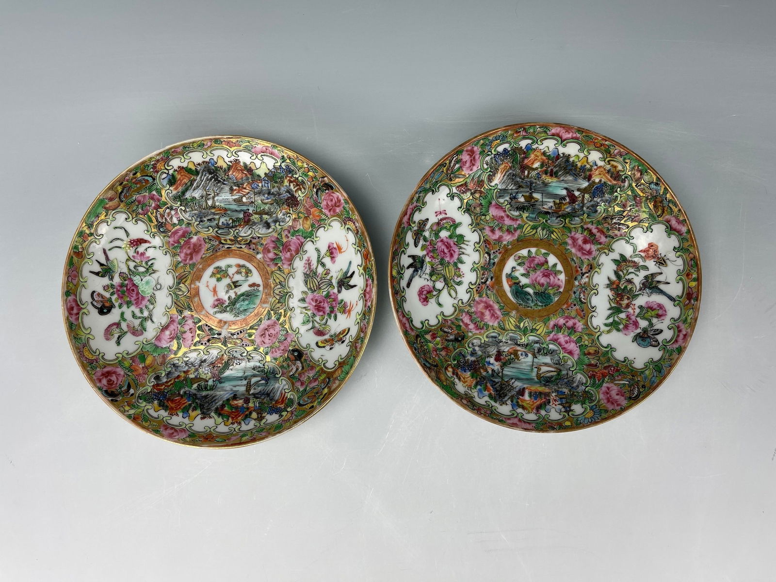 Two Chinese Export Famille Rose Porcelain Dishes (1 of 6)