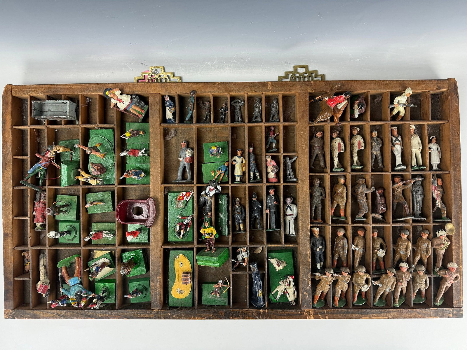 Group of 70 Vintage Lead Toy Soldiers: Group of 70 Vintage Lead Toy Soldiers, Preview from Dec.9th to 13th from 1:00 PM TO 5:00 PM Eastern Time, Location: 15229 Display Court, Rockville MD 20850.