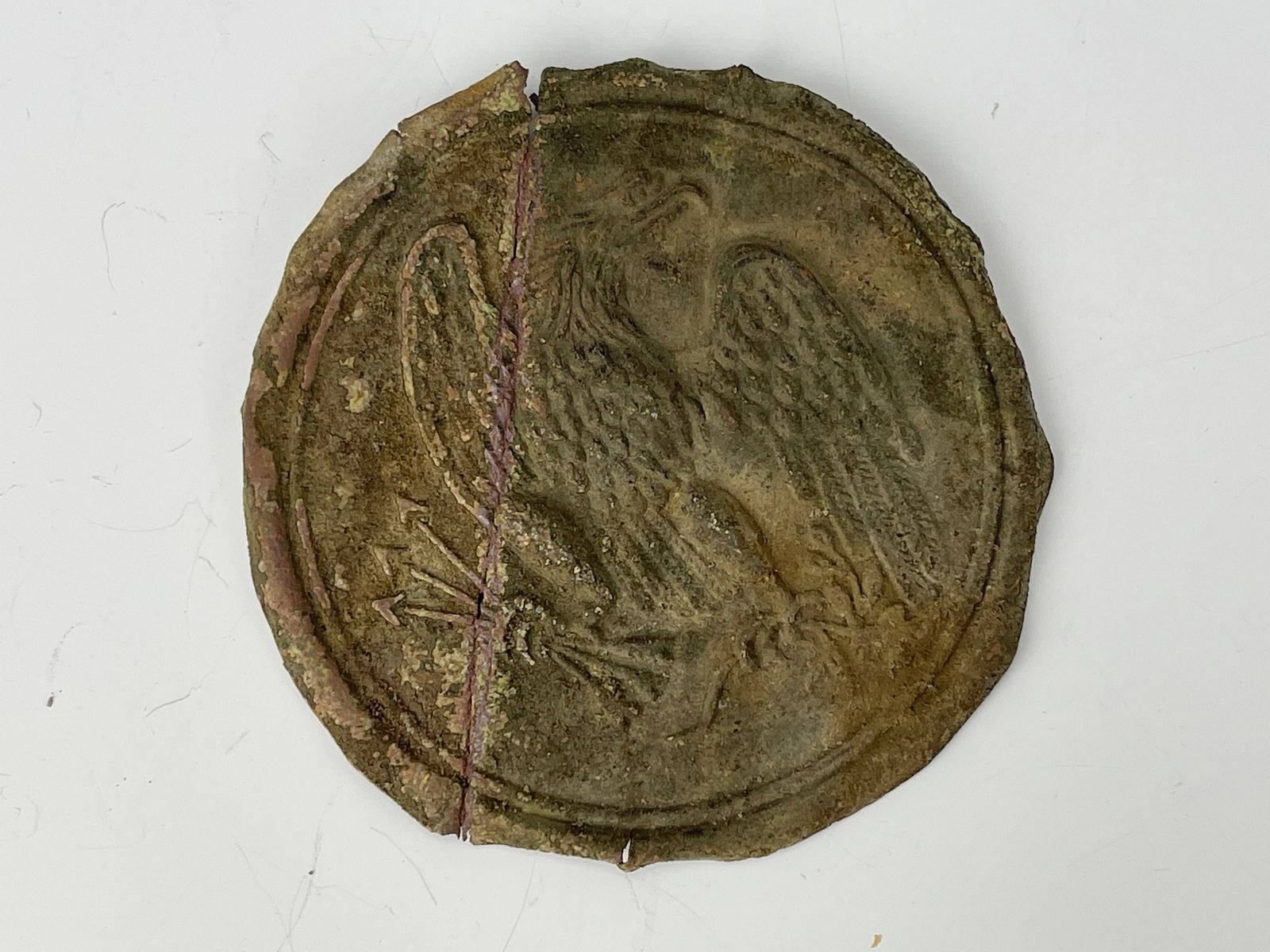 A Civil War Relic US Eagle Breast Plate (1 of 2)