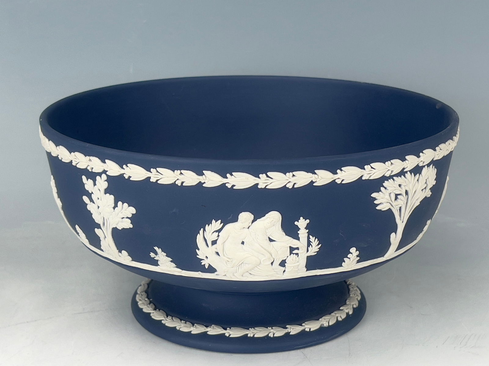 Wedgewood Portland Blue Footed Jasperware Bowl: Wedgewood Portland Blue Footed Jasperware Bowl, D 21 cm(8.5 in.) x H 11 cm(4.5 in.). Preview from Apr. 21st to 25th from 1:00 PM TO 5:00 PM Eastern Time, Location: 15229 Display Court, Rockville MD 20
